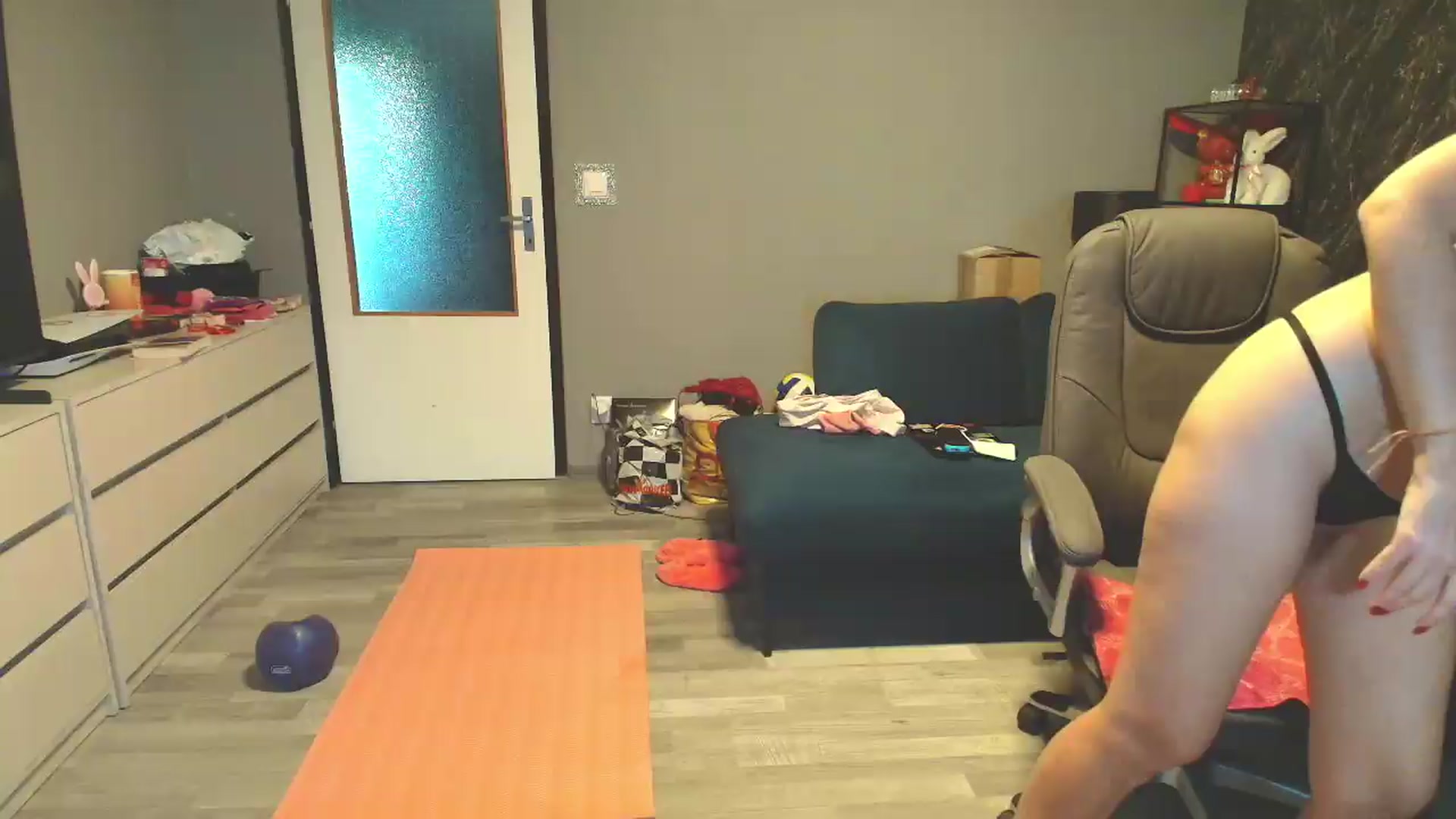 Gallery image thumbnail from SexyQueenNina's myfreecams stream on, 09/15/2026, 10:35 image 5 of 20