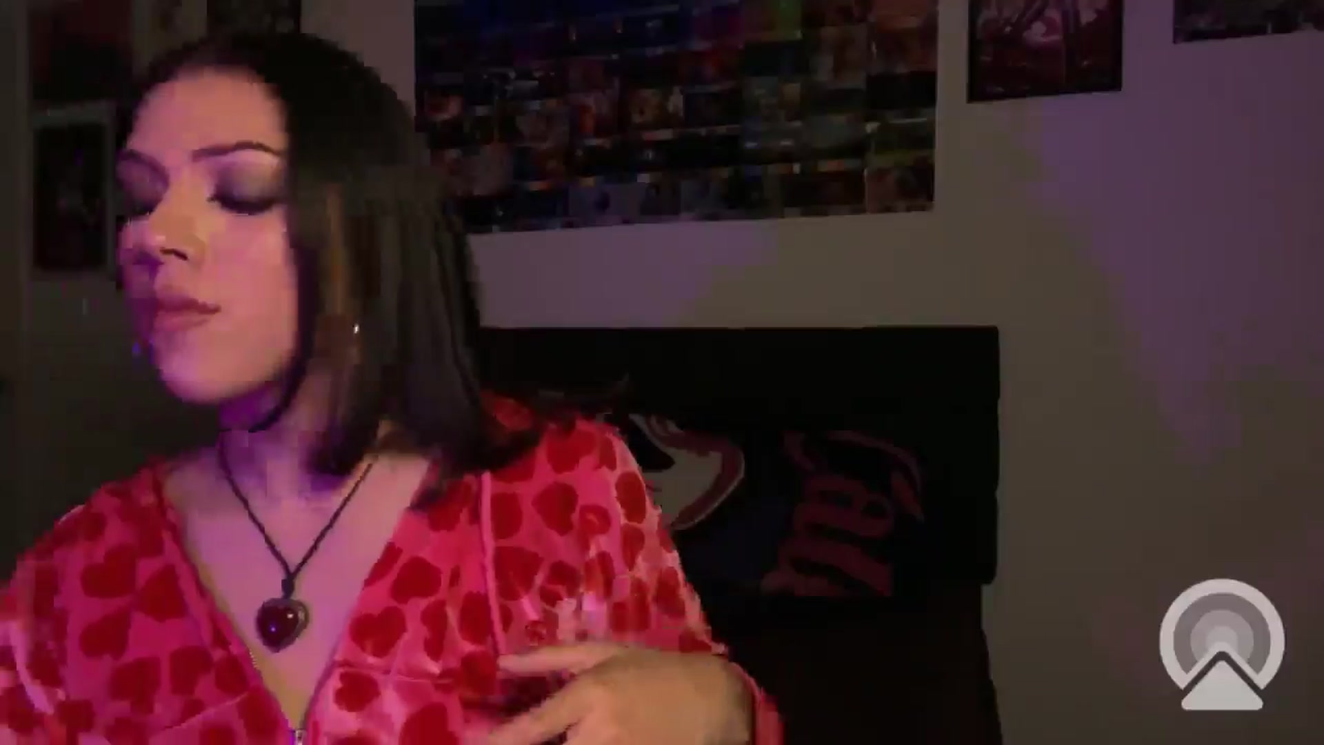 Gallery image thumbnail from SexySatanico's myfreecams stream on, 08/15/2025, 09:28 image 18 of 20
