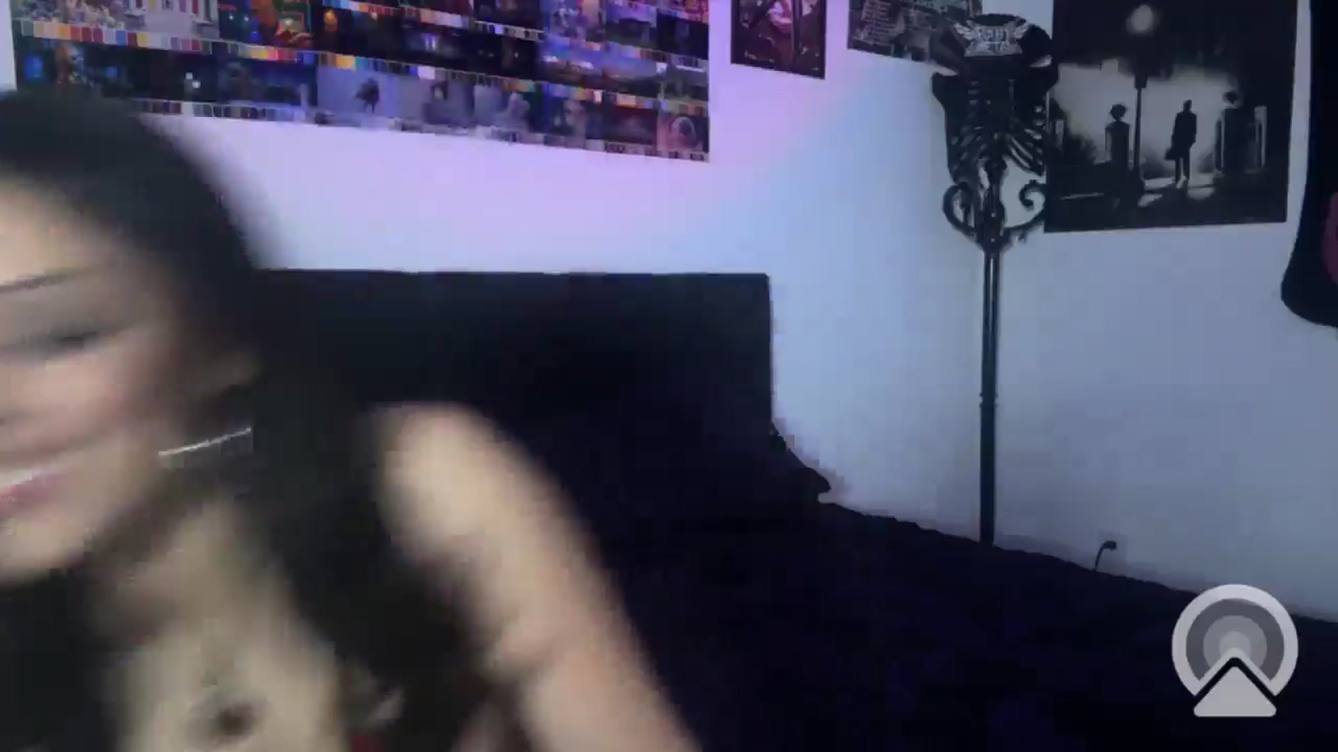 Gallery image thumbnail from SexySatanico's myfreecams stream on, 12/18/2025, 08:30 image 8 of 20