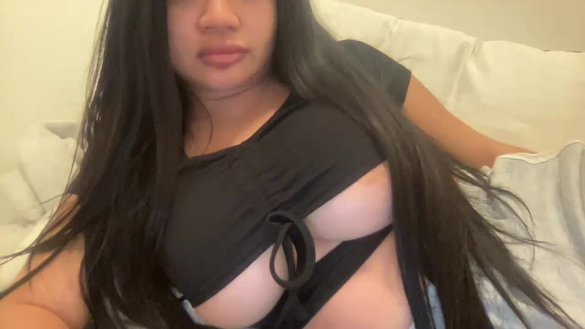 Gallery image thumbnail from SexySeiko's myfreecams stream on, 08/31/2024, 08:15 image 5 of 20