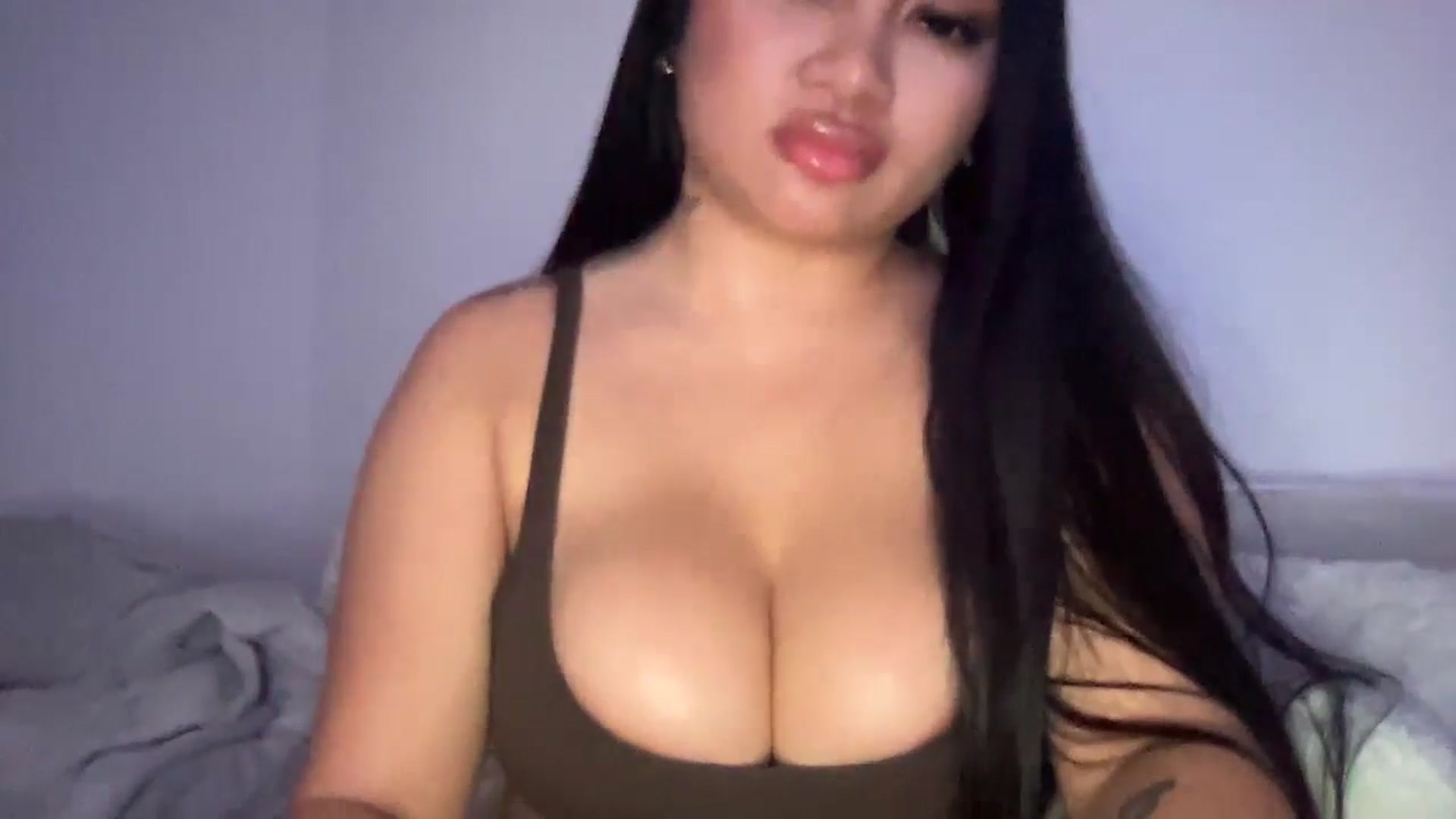 Gallery image thumbnail from SexySeiko's myfreecams stream on, 10/22/2024, 01:06 image 16 of 20