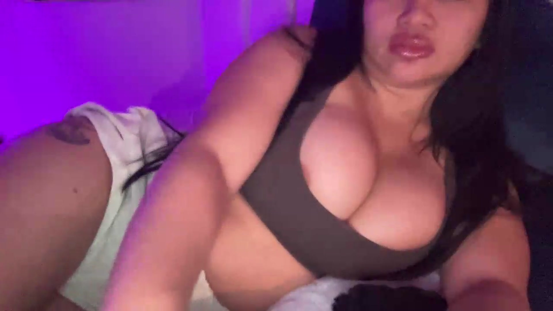 Gallery image thumbnail from SexySeiko's myfreecams stream on, 08/17/2026, 20:16 image 4 of 20
