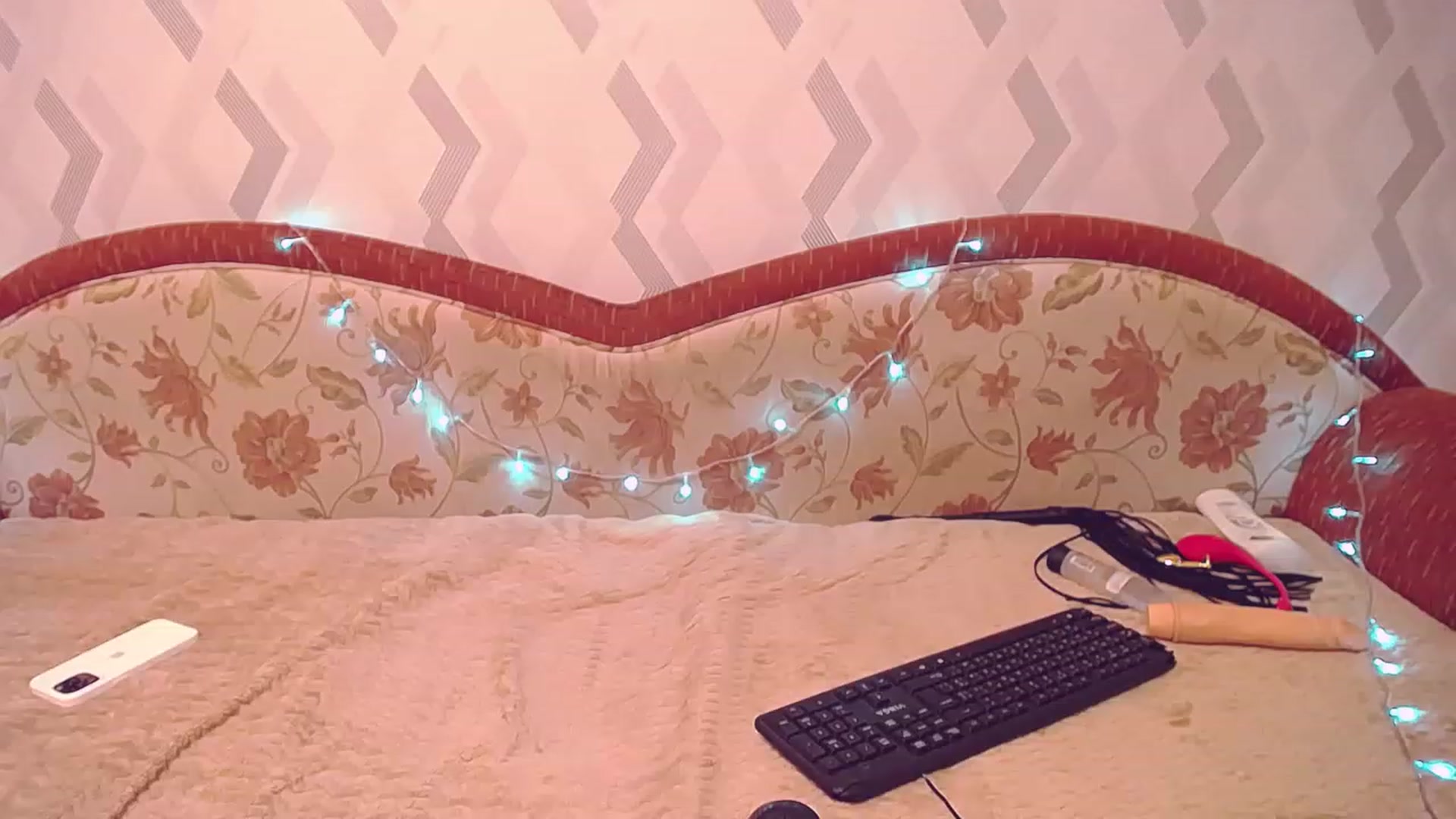 Gallery image thumbnail from Sexy_Kittyy_'s myfreecams stream on, 11/14/2022, 21:44 image 1 of 20