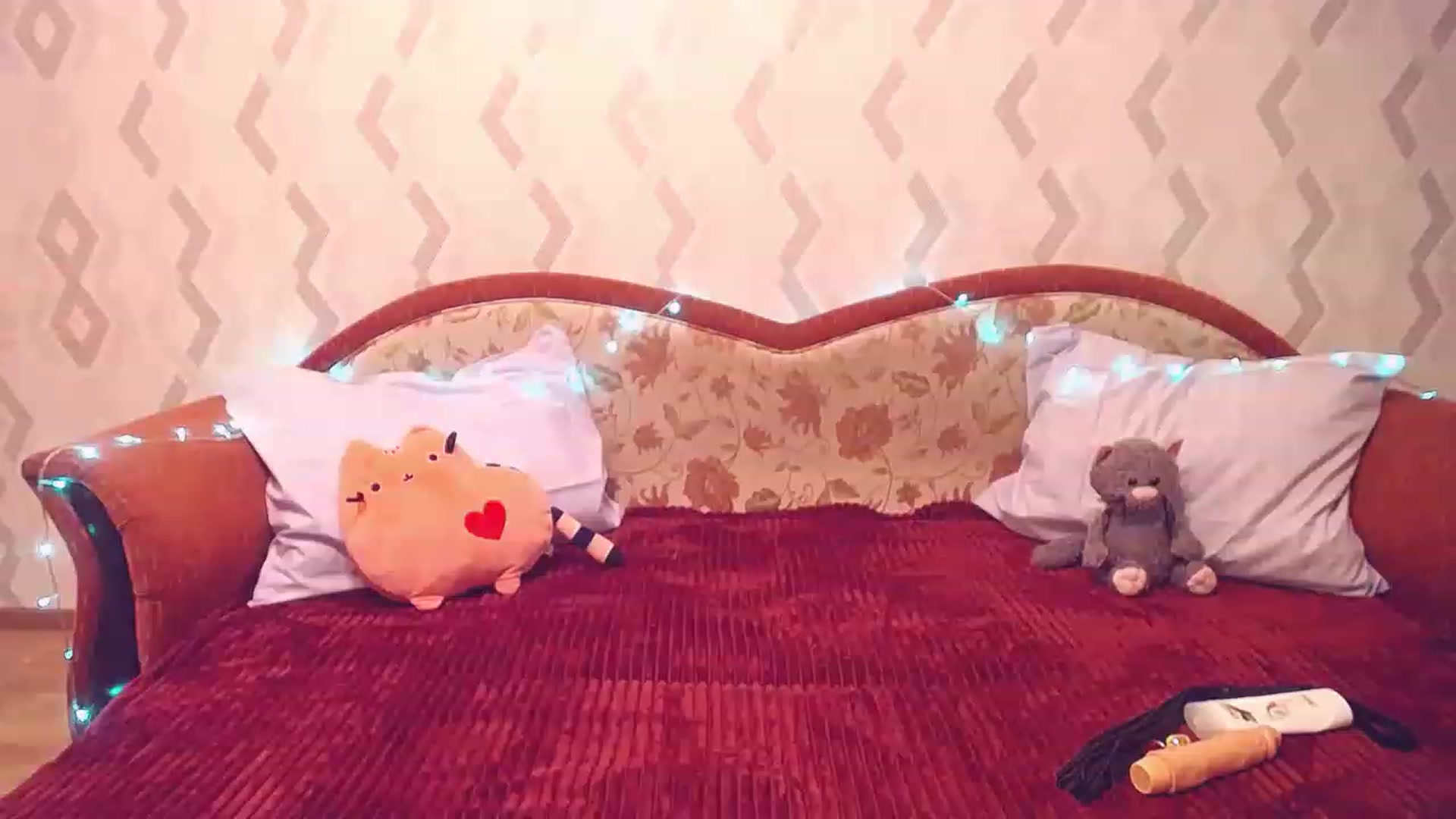 Gallery image thumbnail from Sexy_Kittyy_'s myfreecams stream on, 11/19/2022, 17:04 image 2 of 20