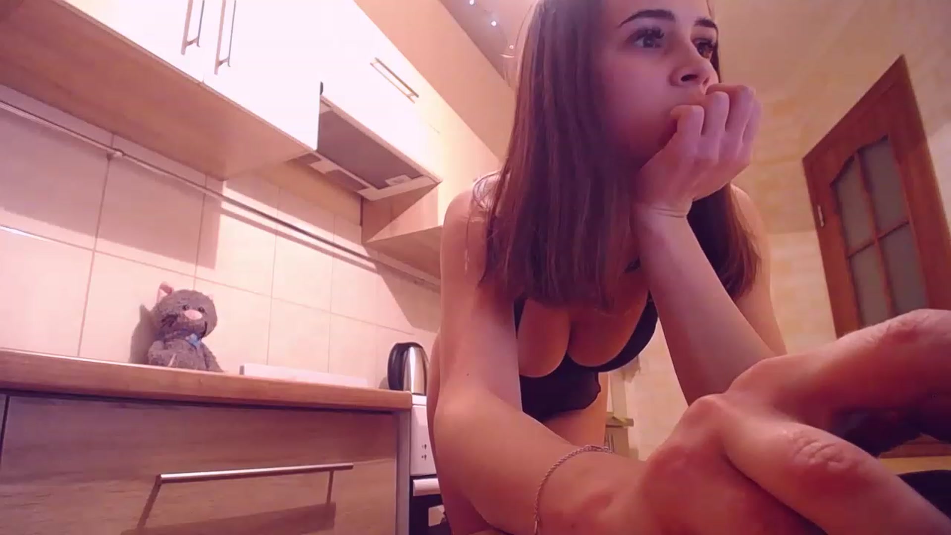 Gallery image thumbnail from Sexy_Kittyy_'s myfreecams stream on, 11/20/2022, 16:14 image 8 of 20