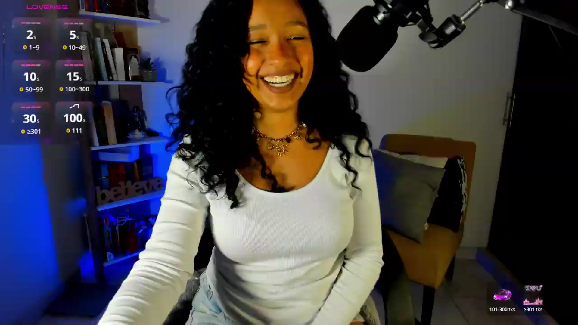 Gallery image thumbnail from Sexy_Latina's myfreecams stream on, 07/09/2026, 06:00 image 7 of 20