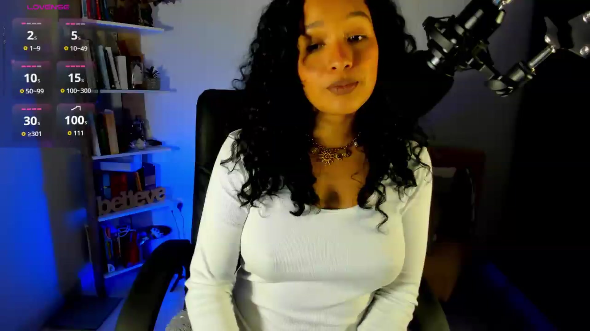 Gallery image thumbnail from Sexy_Latina's myfreecams stream on, 07/09/2026, 07:10 image 15 of 20