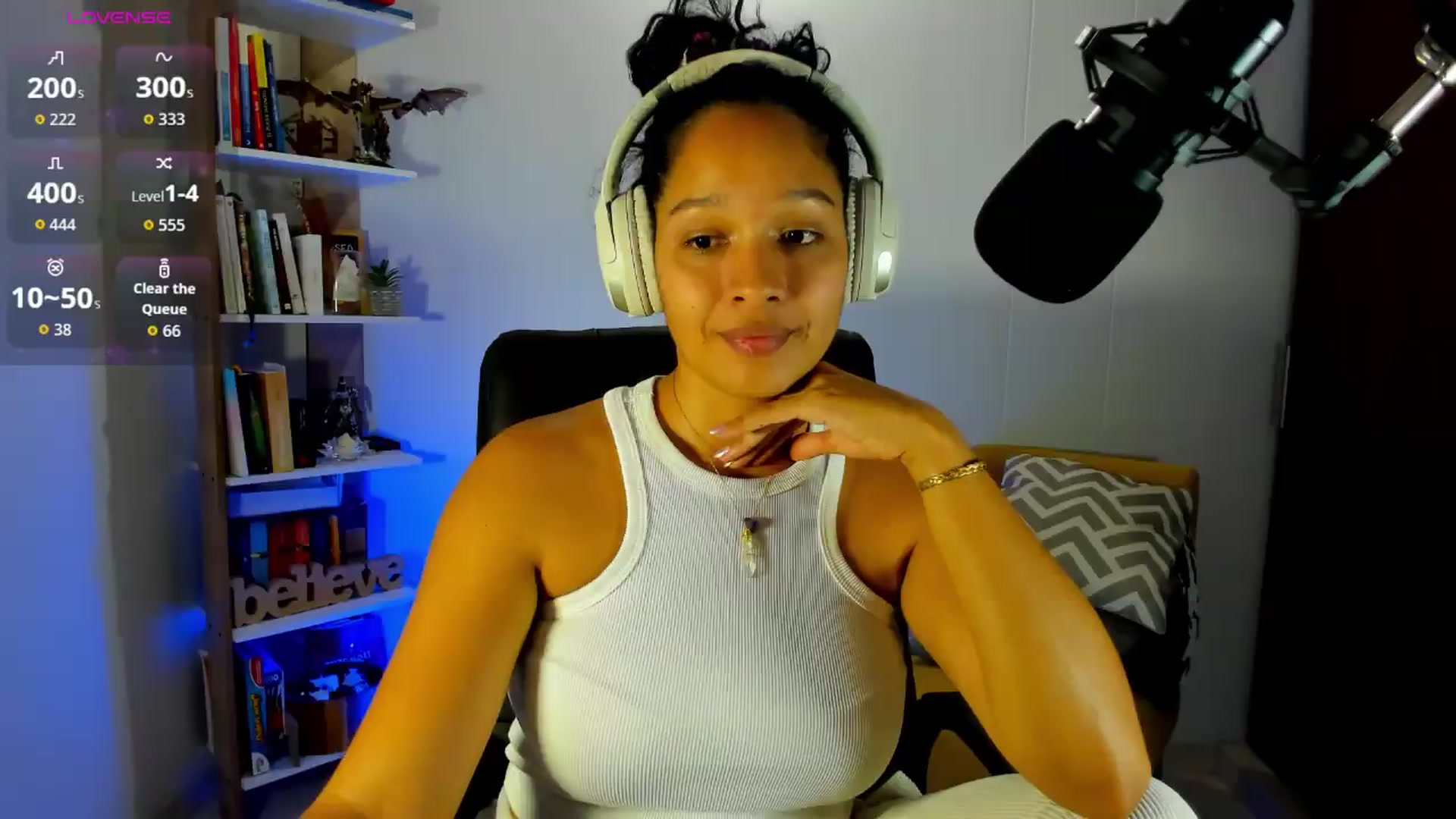 Gallery image thumbnail from Sexy_Latina's myfreecams stream on, 07/11/2026, 08:20 image 19 of 20