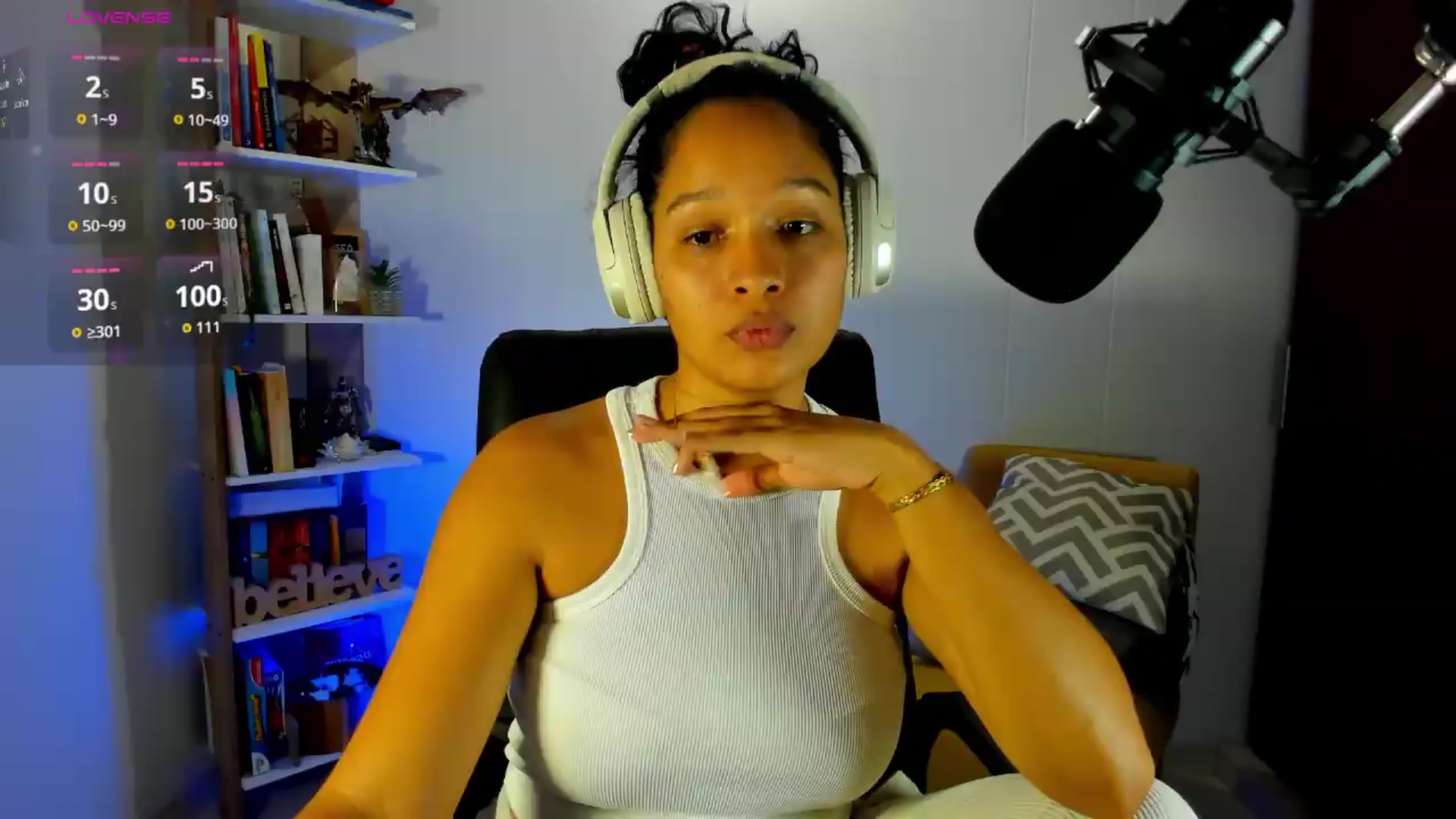 Gallery image thumbnail from Sexy_Latina's myfreecams stream on, 07/11/2026, 08:20 image 18 of 20