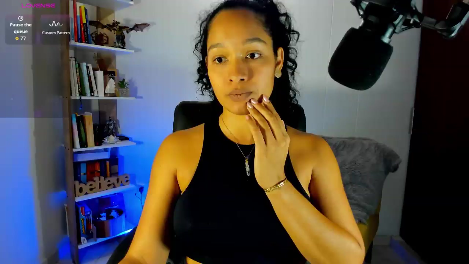 Gallery image thumbnail from Sexy_Latina's myfreecams stream on, 07/13/2026, 06:07 image 10 of 20