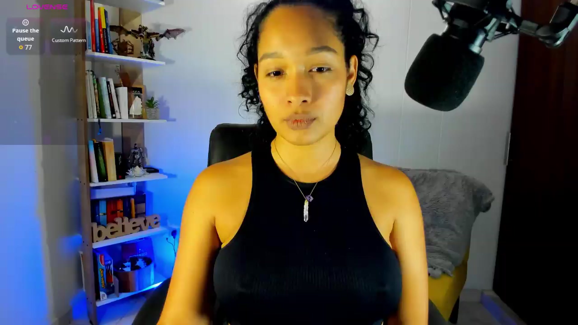 Gallery image thumbnail from Sexy_Latina's myfreecams stream on, 07/13/2026, 06:07 image 9 of 20