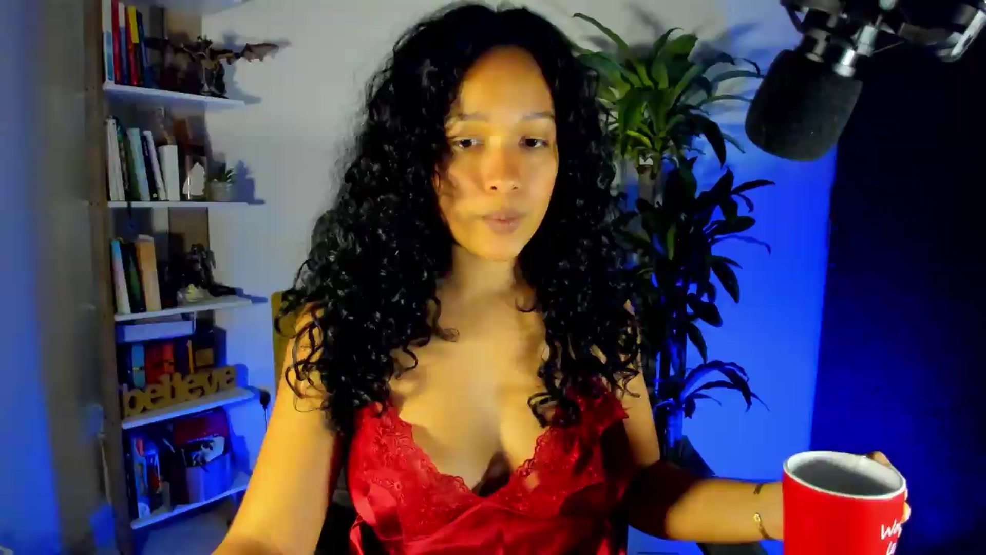 Gallery image thumbnail from Sexy_Latina's myfreecams stream on, 07/26/2026, 08:31 image 3 of 20