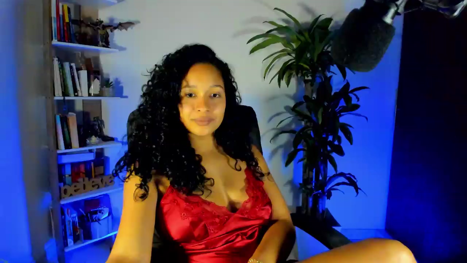 Gallery image thumbnail from Sexy_Latina's myfreecams stream on, 07/26/2026, 09:46 image 17 of 20