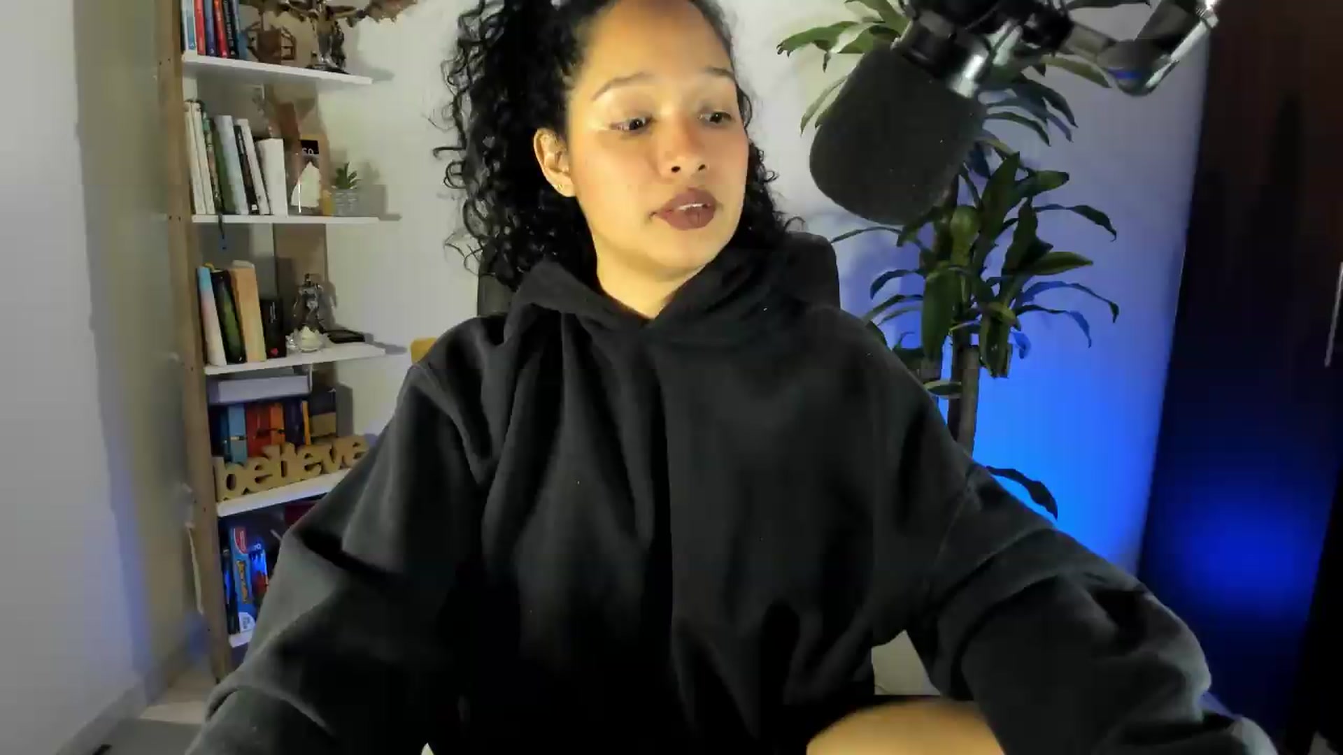 Gallery image thumbnail from Sexy_Latina's myfreecams stream on, 07/27/2026, 05:43 image 13 of 20