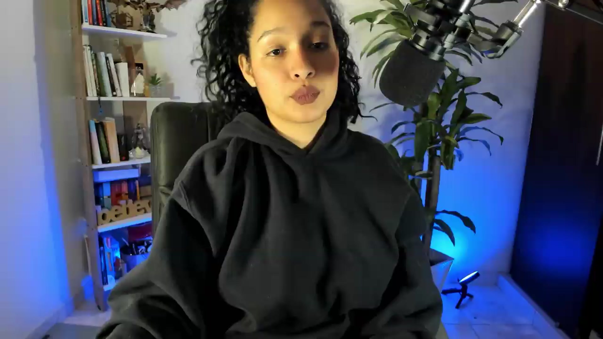 Gallery image thumbnail from Sexy_Latina's myfreecams stream on, 07/27/2026, 05:43 image 1 of 20