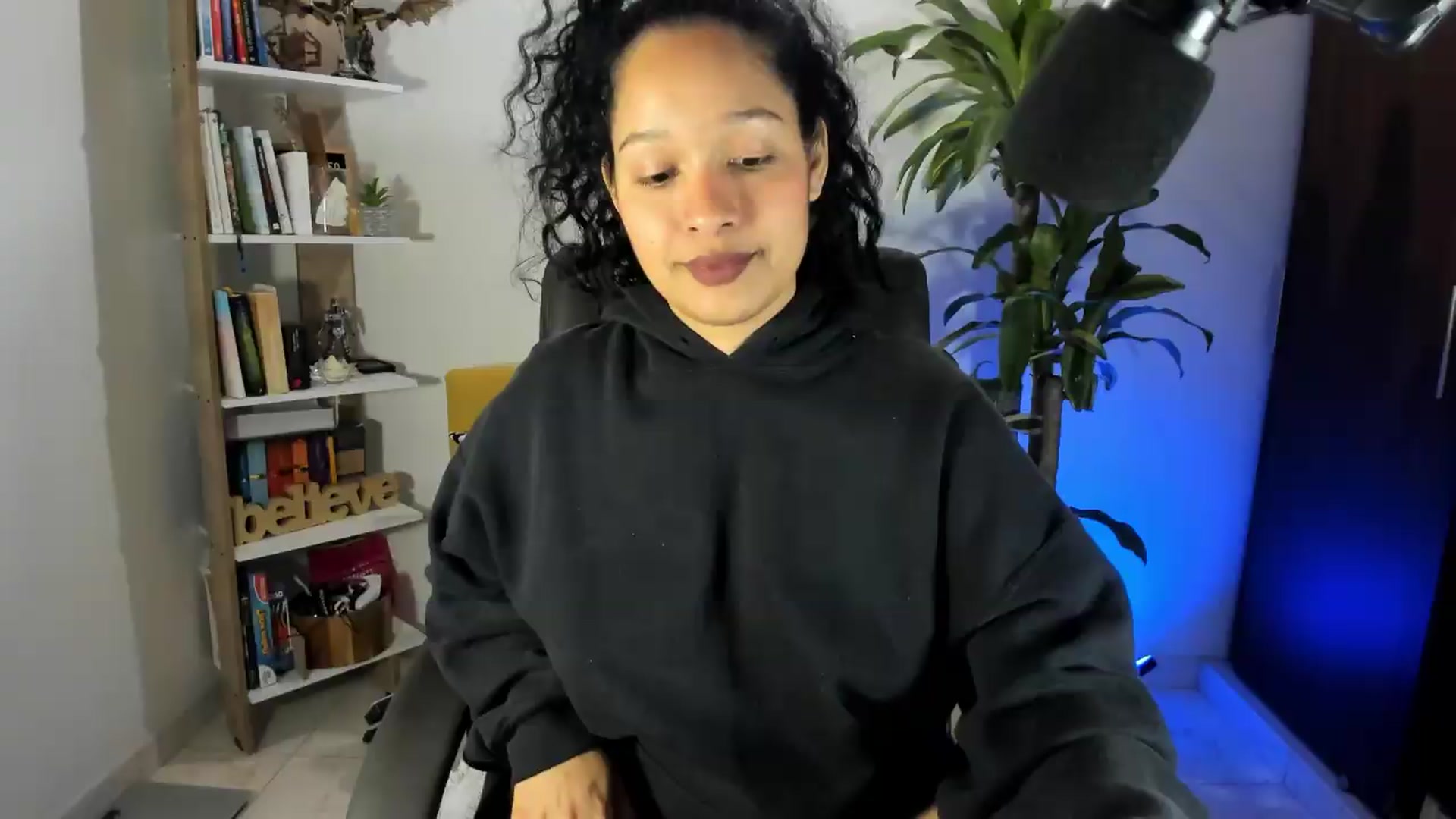 Gallery image thumbnail from Sexy_Latina's myfreecams stream on, 07/27/2026, 06:58 image 4 of 20