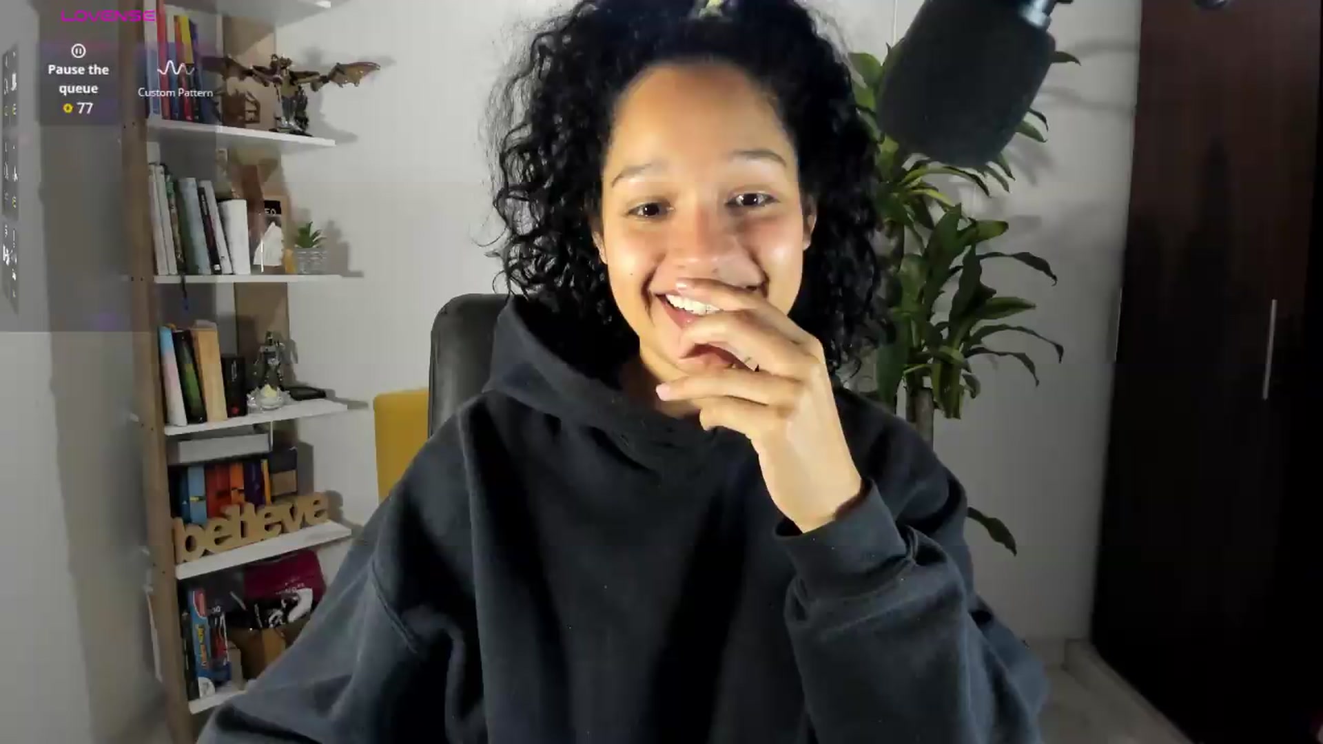 Gallery image thumbnail from Sexy_Latina's myfreecams stream on, 07/27/2026, 07:59 image 8 of 20