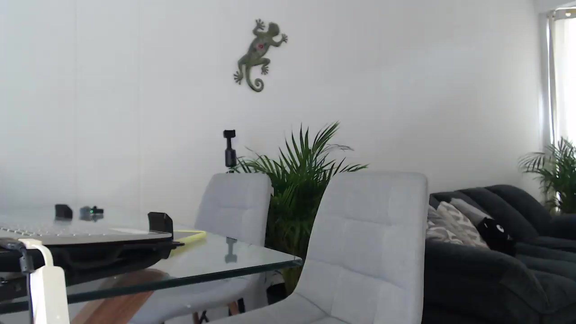 Gallery image thumbnail from Sexy_Latina's myfreecams stream on, 08/18/2026, 17:22 image 1 of 20