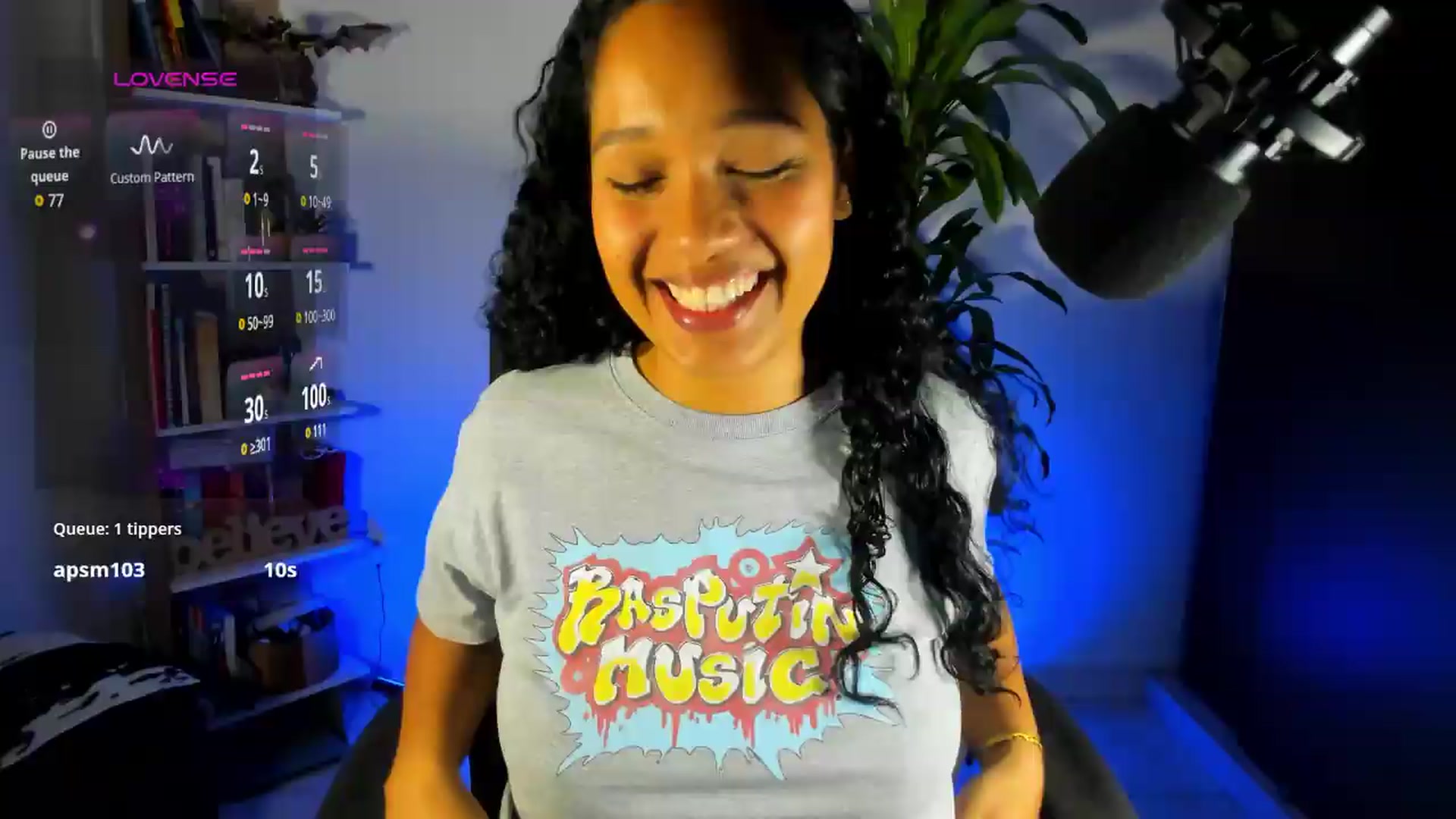 Gallery image thumbnail from Sexy_Latina's myfreecams stream on, 08/19/2026, 08:28 image 16 of 20