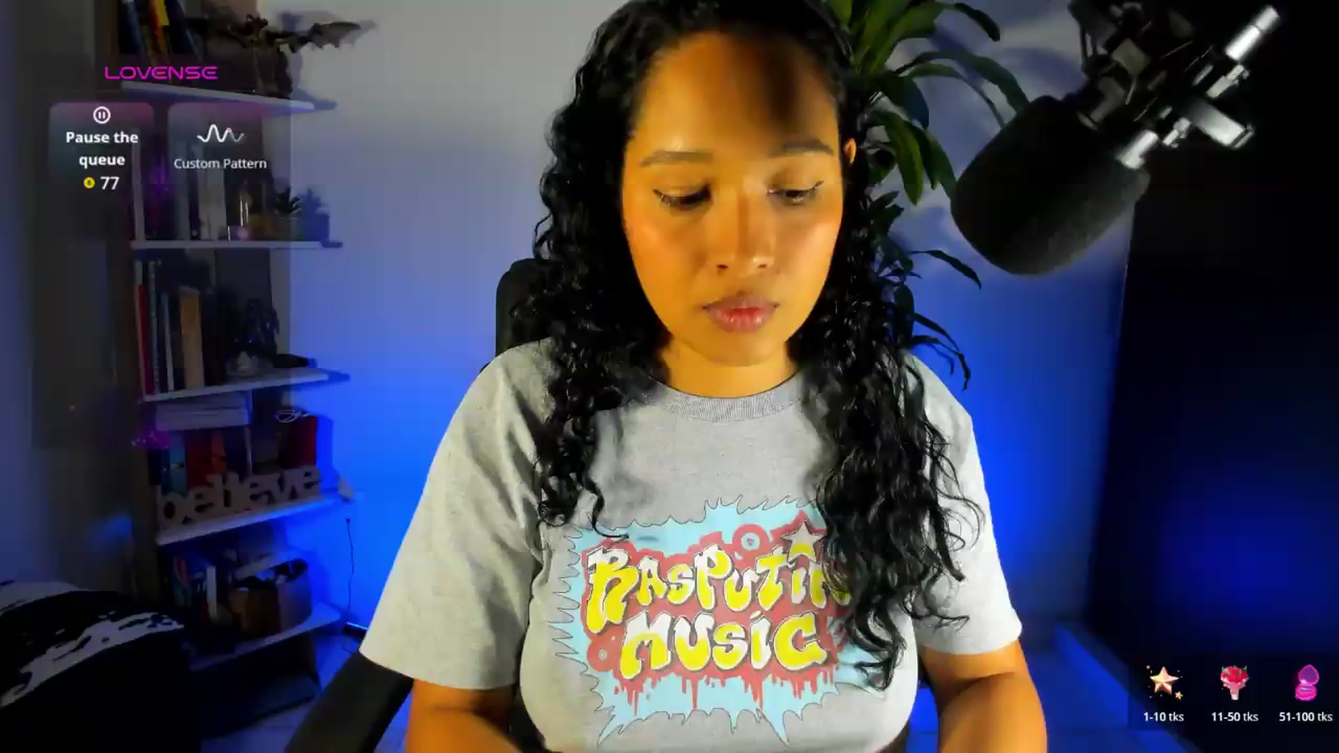 Gallery image thumbnail from Sexy_Latina's myfreecams stream on, 08/19/2026, 08:28 image 14 of 20