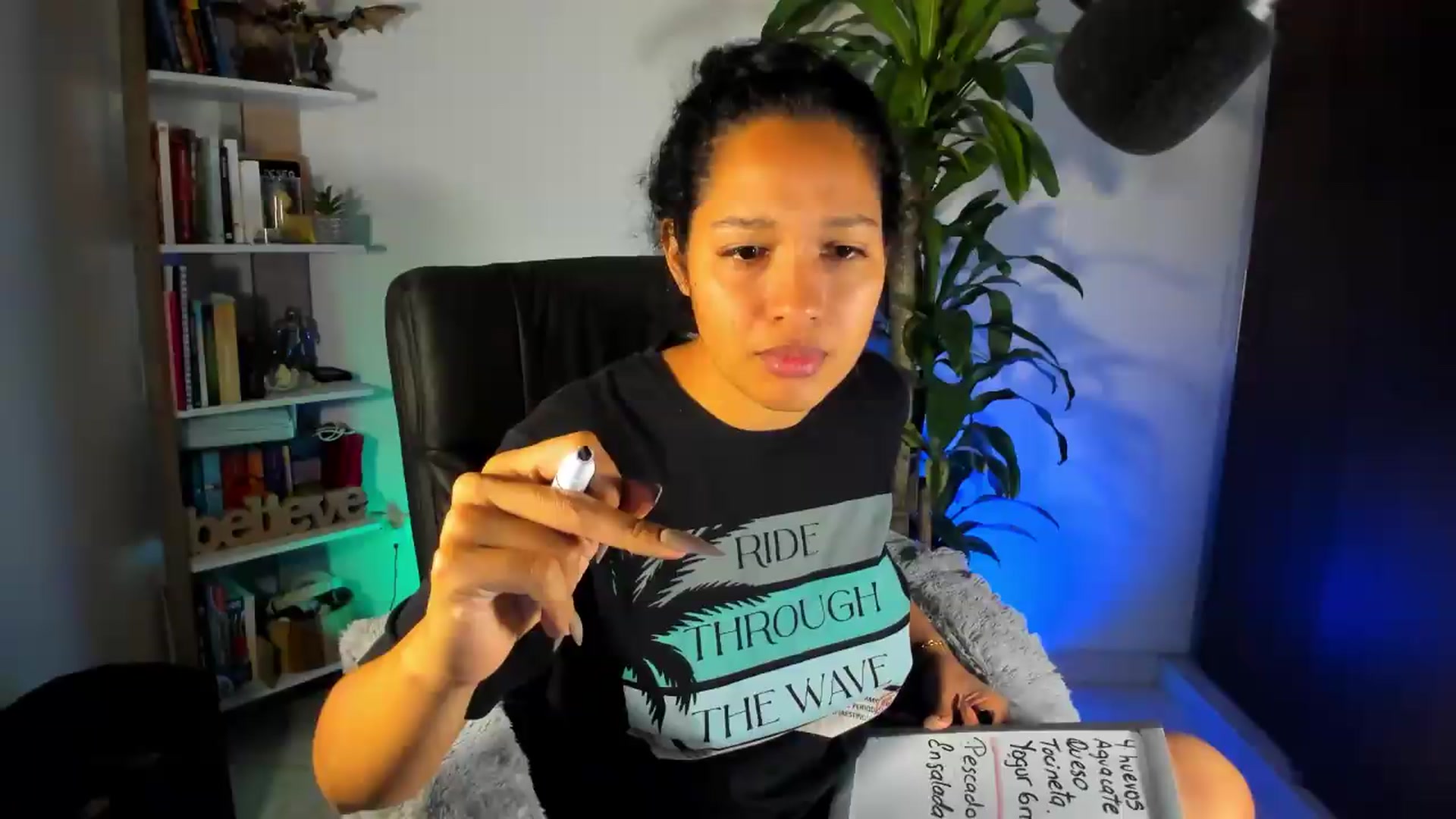 Gallery image thumbnail from Sexy_Latina's myfreecams stream on, 08/20/2026, 07:49 image 16 of 20