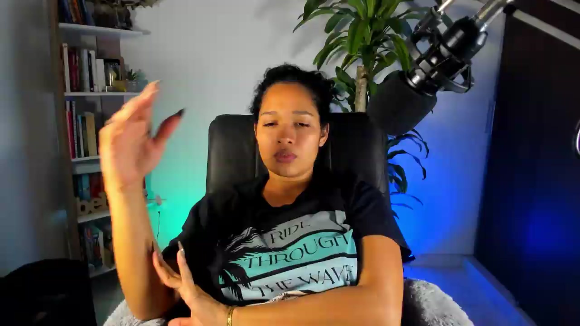 Gallery image thumbnail from Sexy_Latina's myfreecams stream on, 08/20/2026, 07:49 image 2 of 20