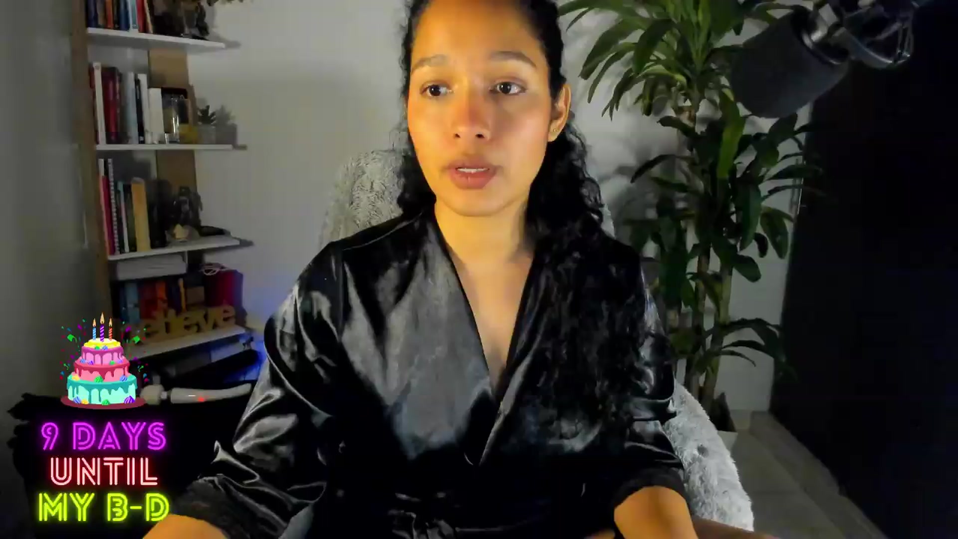 Gallery image thumbnail from Sexy_Latina's myfreecams stream on, 08/27/2026, 08:12 image 18 of 20