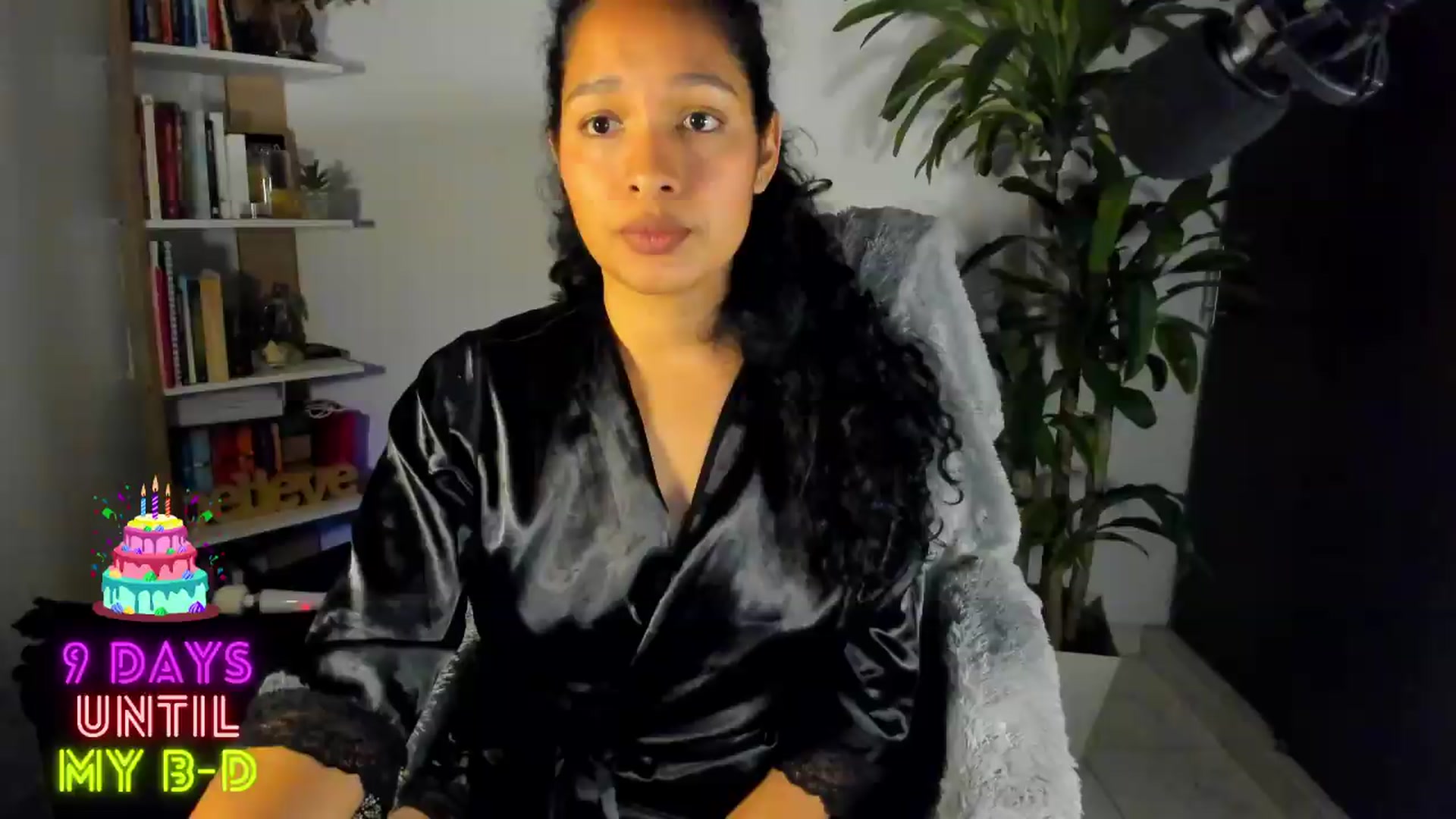 Gallery image thumbnail from Sexy_Latina's myfreecams stream on, 08/27/2026, 08:12 image 14 of 20