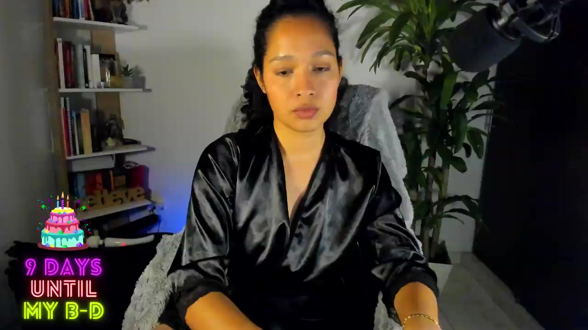 Gallery image thumbnail from Sexy_Latina's myfreecams stream on, 08/27/2026, 08:12 image 12 of 20