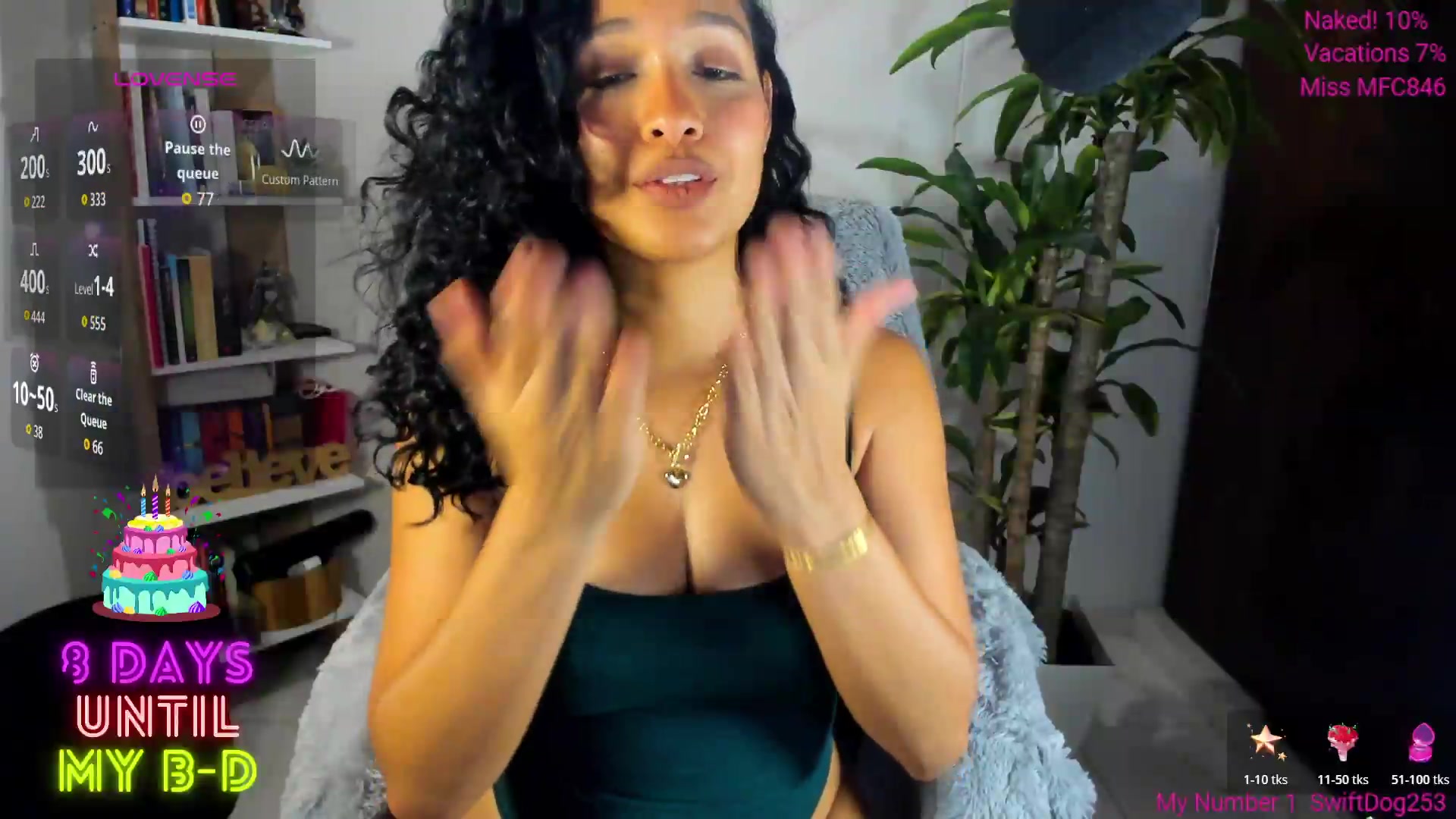 Gallery image thumbnail from Sexy_Latina's myfreecams stream on, 08/28/2026, 07:00 image 17 of 20