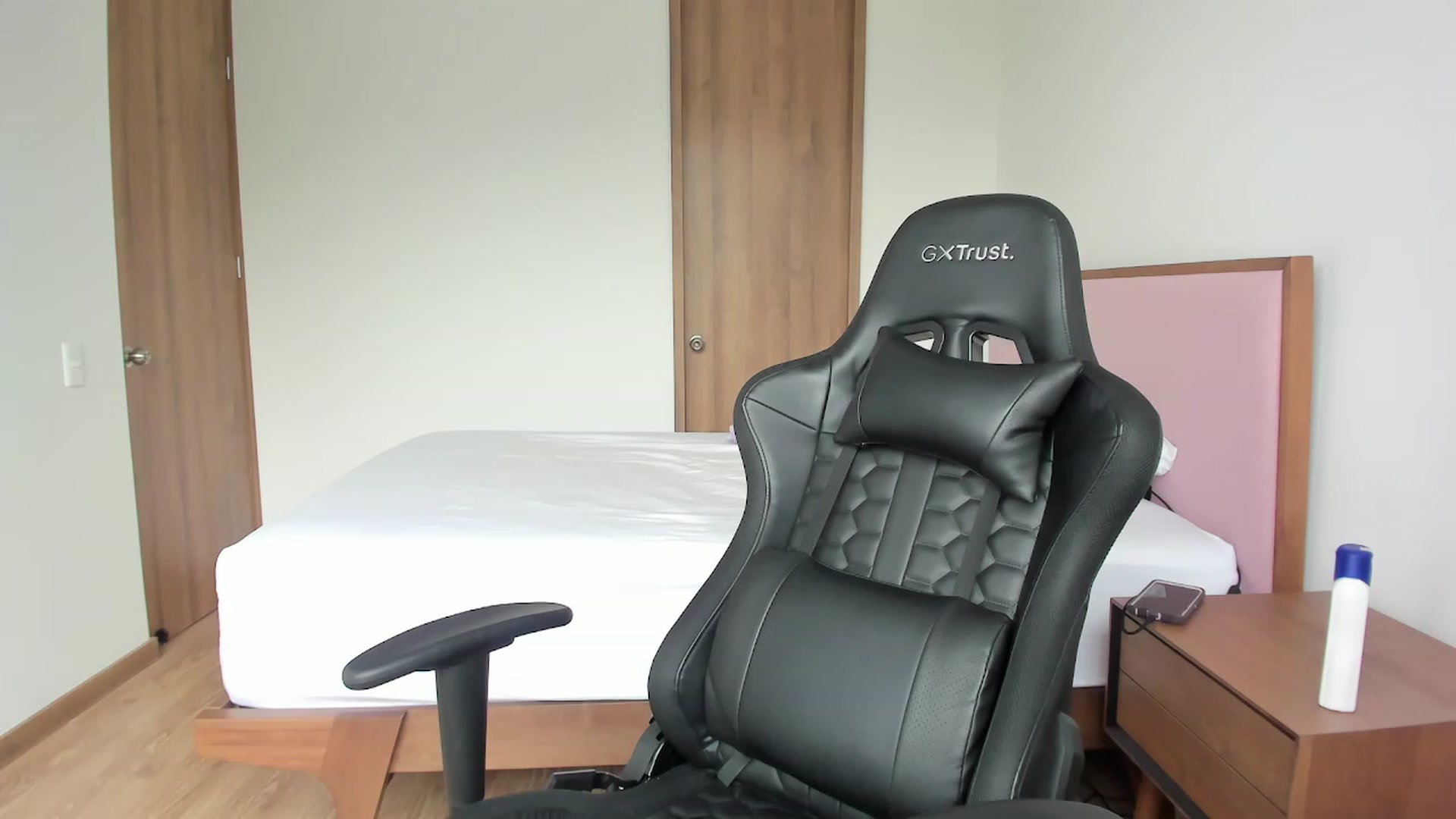 Gallery image thumbnail from Sexy_Nattaly's myfreecams stream on, 03/22/2023, 16:55 image 15 of 20