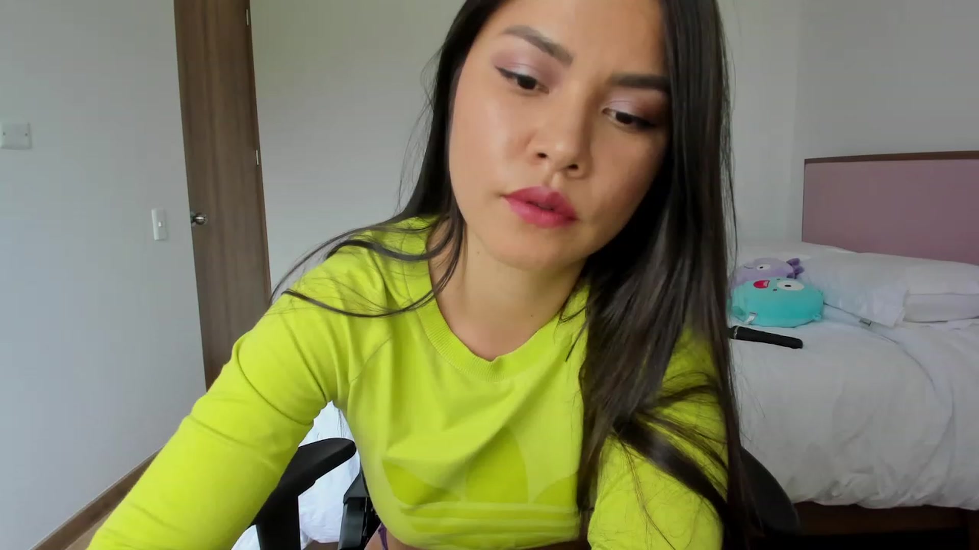 Gallery image thumbnail from Sexy_Nattaly's myfreecams stream on, 05/27/2023, 22:04 image 20 of 20