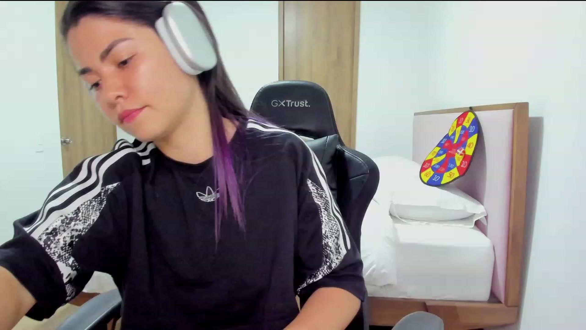 Gallery image thumbnail from Sexy_Nattaly's myfreecams stream on, 07/11/2023, 03:46 image 9 of 20