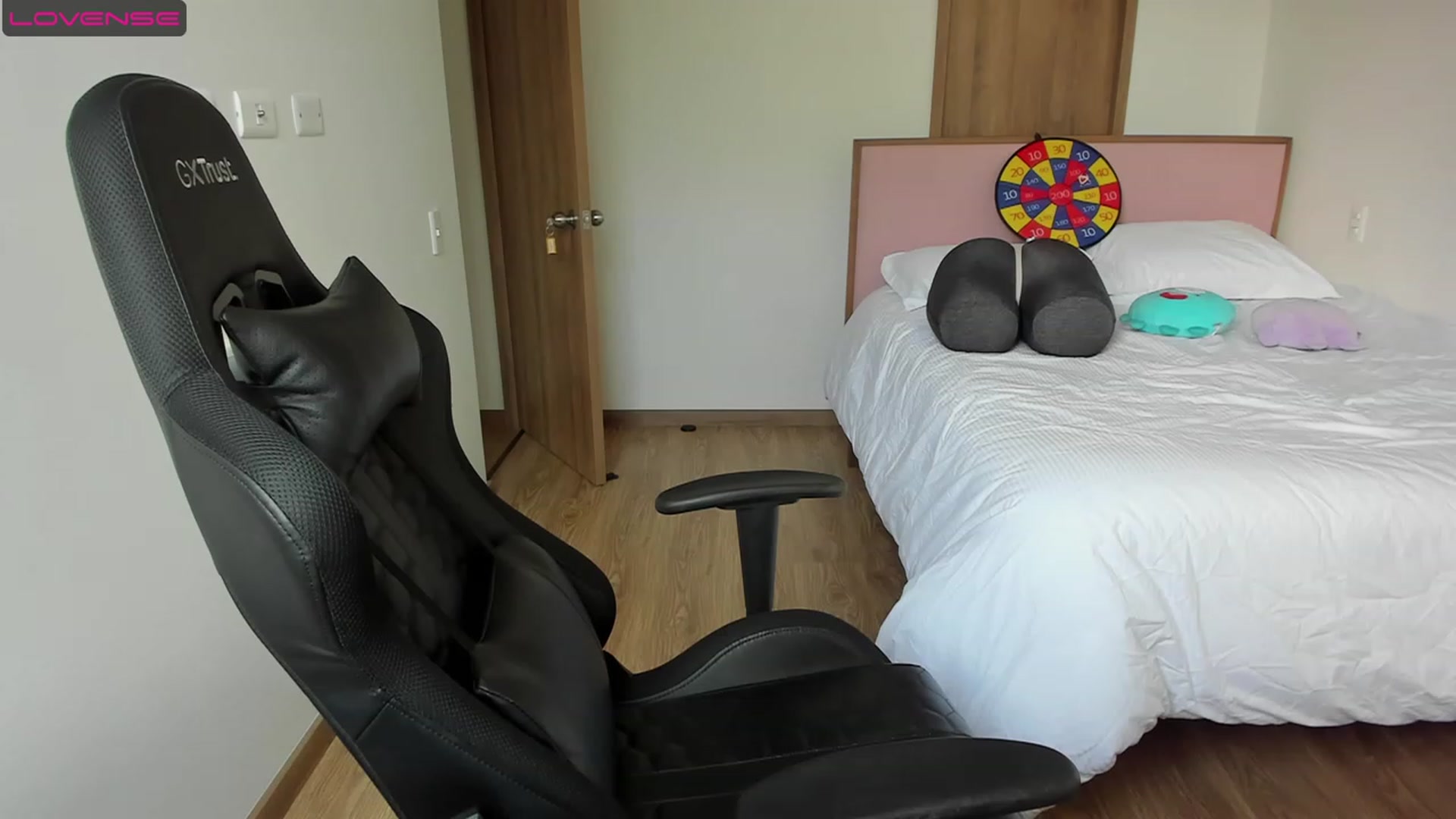Gallery image thumbnail from Sexy_Nattaly's myfreecams stream on, 07/31/2023, 23:50 image 10 of 20