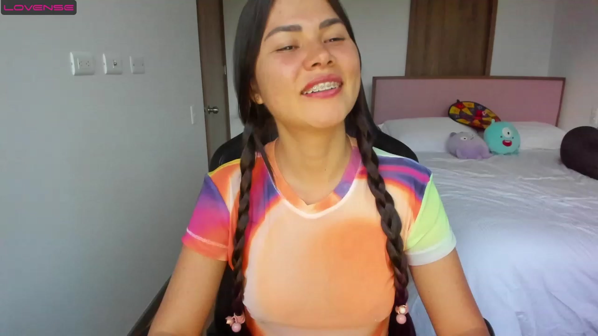 Gallery image thumbnail from Sexy_Nattaly's myfreecams stream on, 08/06/2023, 24:15 image 2 of 20