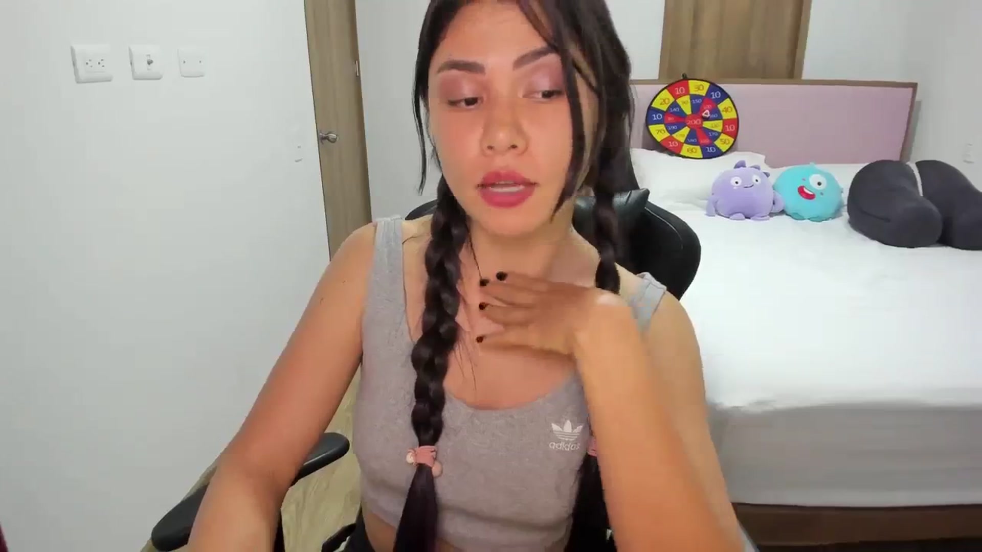 Gallery image thumbnail from Sexy_Nattaly's myfreecams stream on, 08/25/2023, 04:17 image 12 of 20