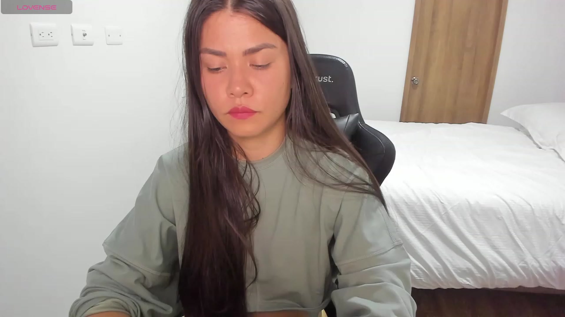 Gallery image thumbnail from Sexy_Nattaly's myfreecams stream on, 11/15/2023, 03:12 image 18 of 20