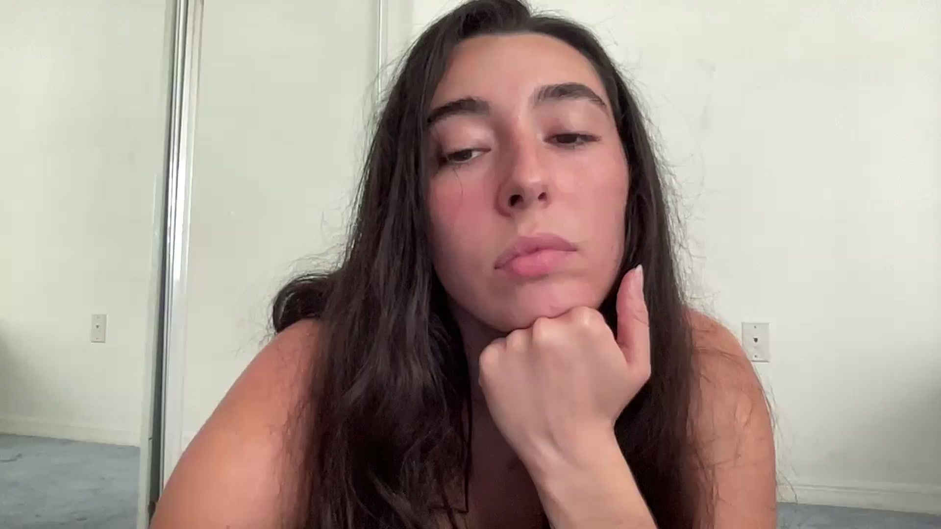 Gallery image thumbnail from Sexy_Scarlett's myfreecams stream on, 12/17/2025, 21:53 image 12 of 20