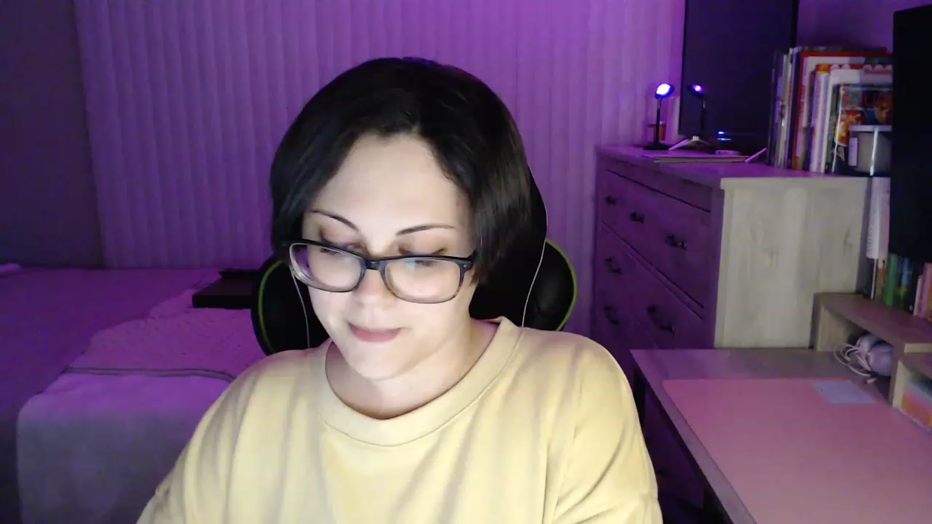 Gallery image thumbnail from Sexy_Sona's myfreecams stream on, 12/19/2022, 03:48 image 6 of 20