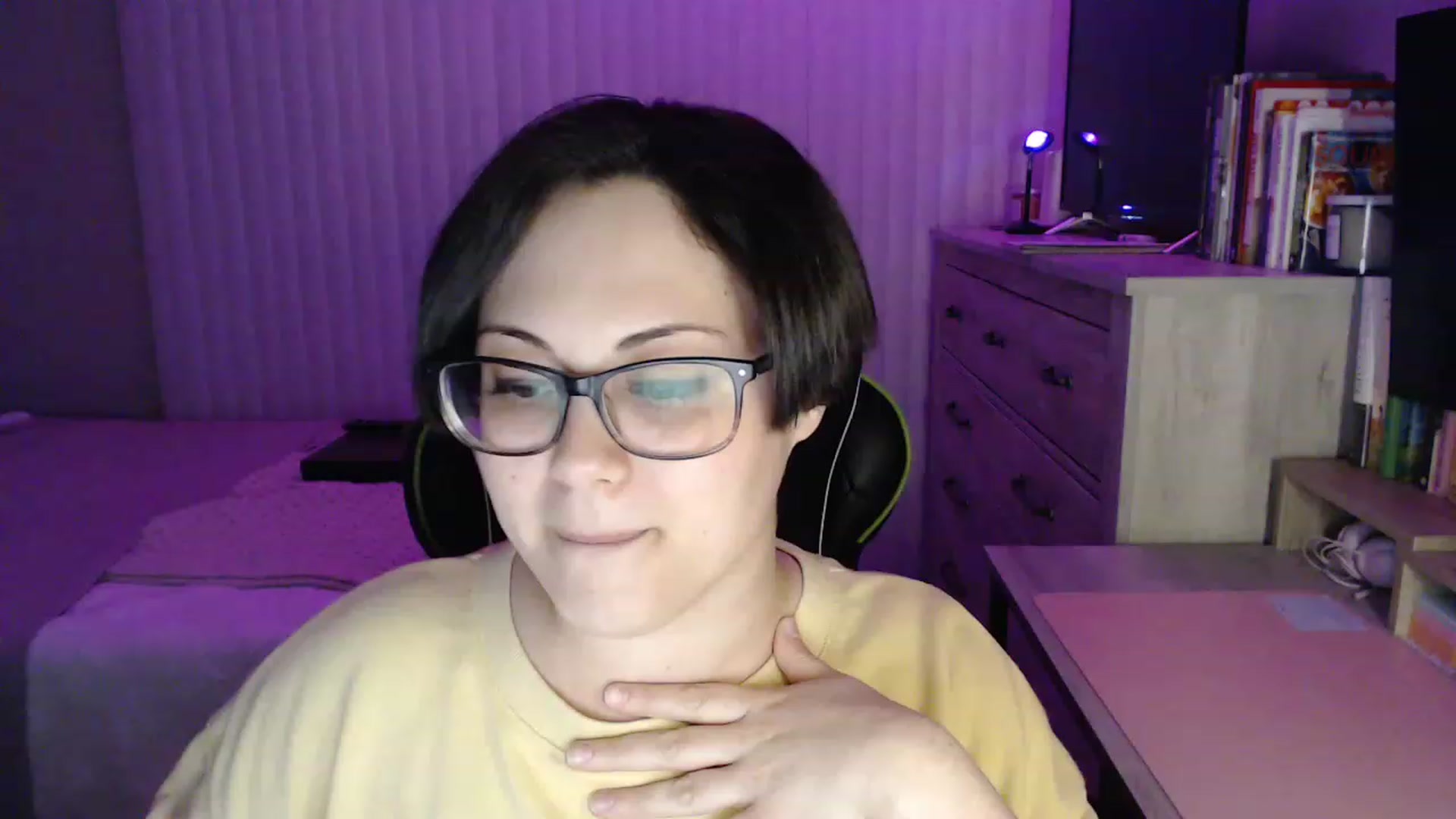 Gallery image thumbnail from Sexy_Sona's myfreecams stream on, 12/19/2022, 03:48 image 18 of 20