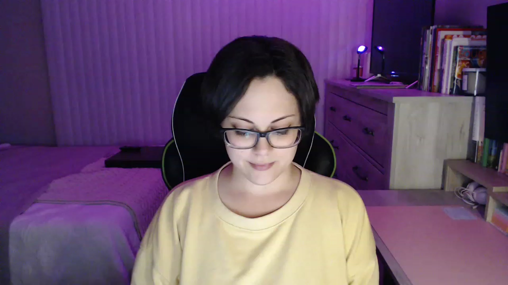 Gallery image thumbnail from Sexy_Sona's myfreecams stream on, 12/19/2022, 03:48 image 3 of 20