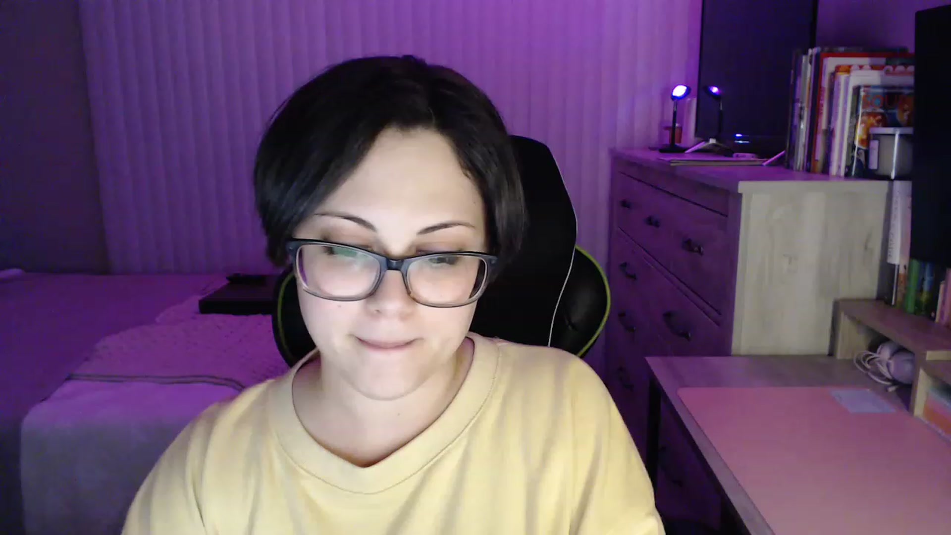 Gallery image thumbnail from Sexy_Sona's myfreecams stream on, 12/19/2022, 04:50 image 9 of 20