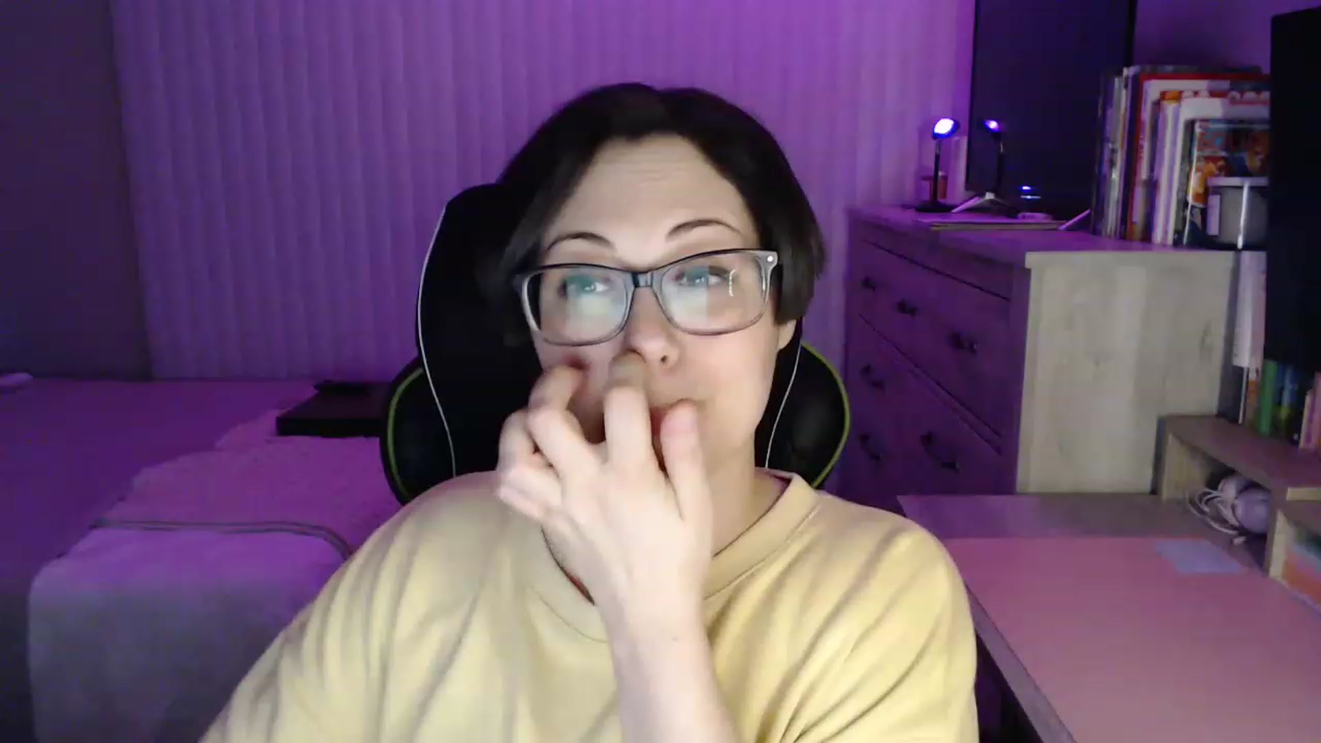 Gallery image thumbnail from Sexy_Sona's myfreecams stream on, 12/19/2022, 04:50 image 8 of 20