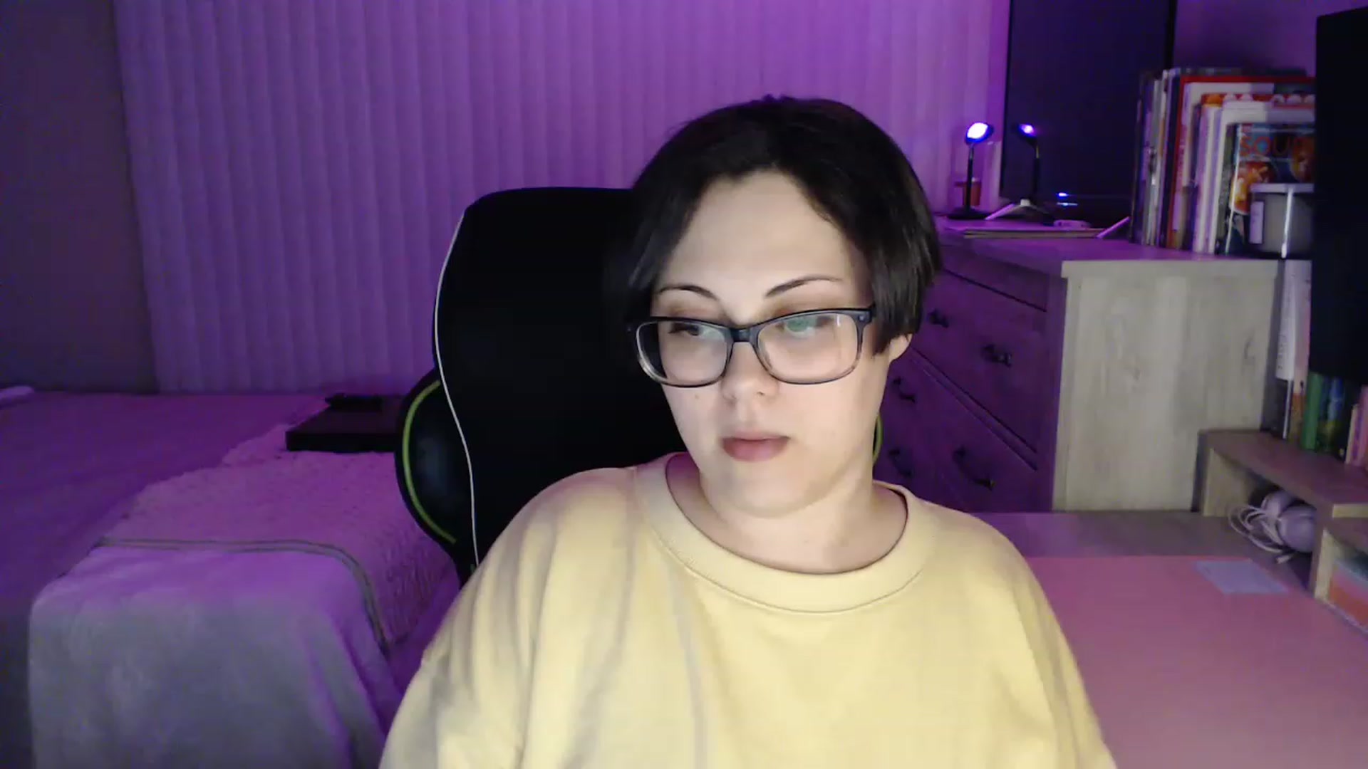 Gallery image thumbnail from Sexy_Sona's myfreecams stream on, 12/19/2022, 04:50 image 10 of 20
