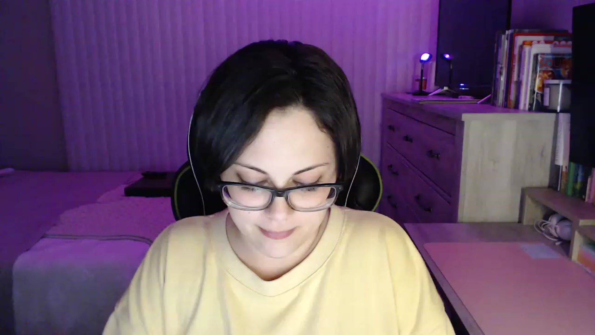 Gallery image thumbnail from Sexy_Sona's myfreecams stream on, 12/19/2022, 04:50 image 7 of 20