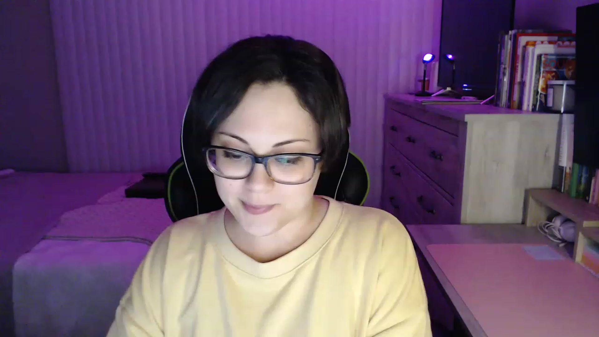 Gallery image thumbnail from Sexy_Sona's myfreecams stream on, 12/19/2022, 04:50 image 5 of 20