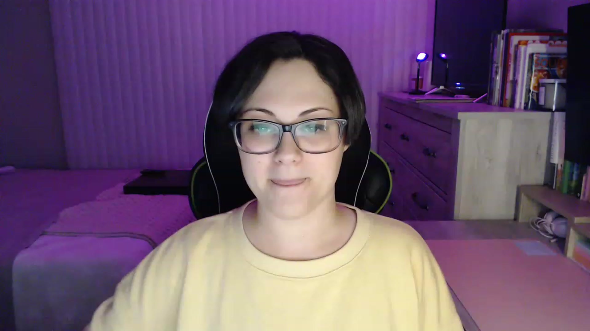 Gallery image thumbnail from Sexy_Sona's myfreecams stream on, 12/19/2022, 04:50 image 3 of 20
