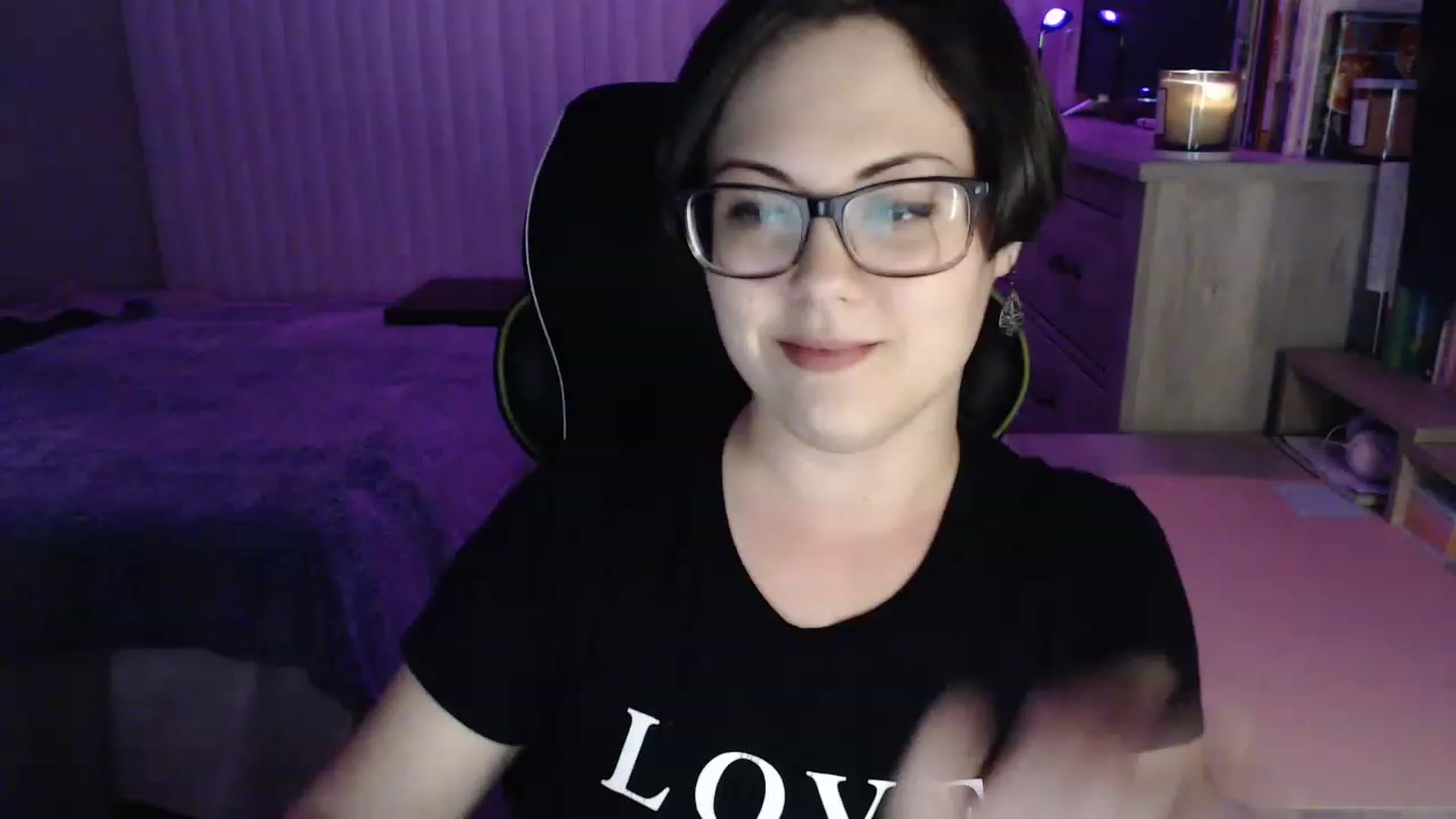 Gallery image thumbnail from Sexy_Sona's myfreecams stream on, 12/27/2022, 03:53 image 17 of 20
