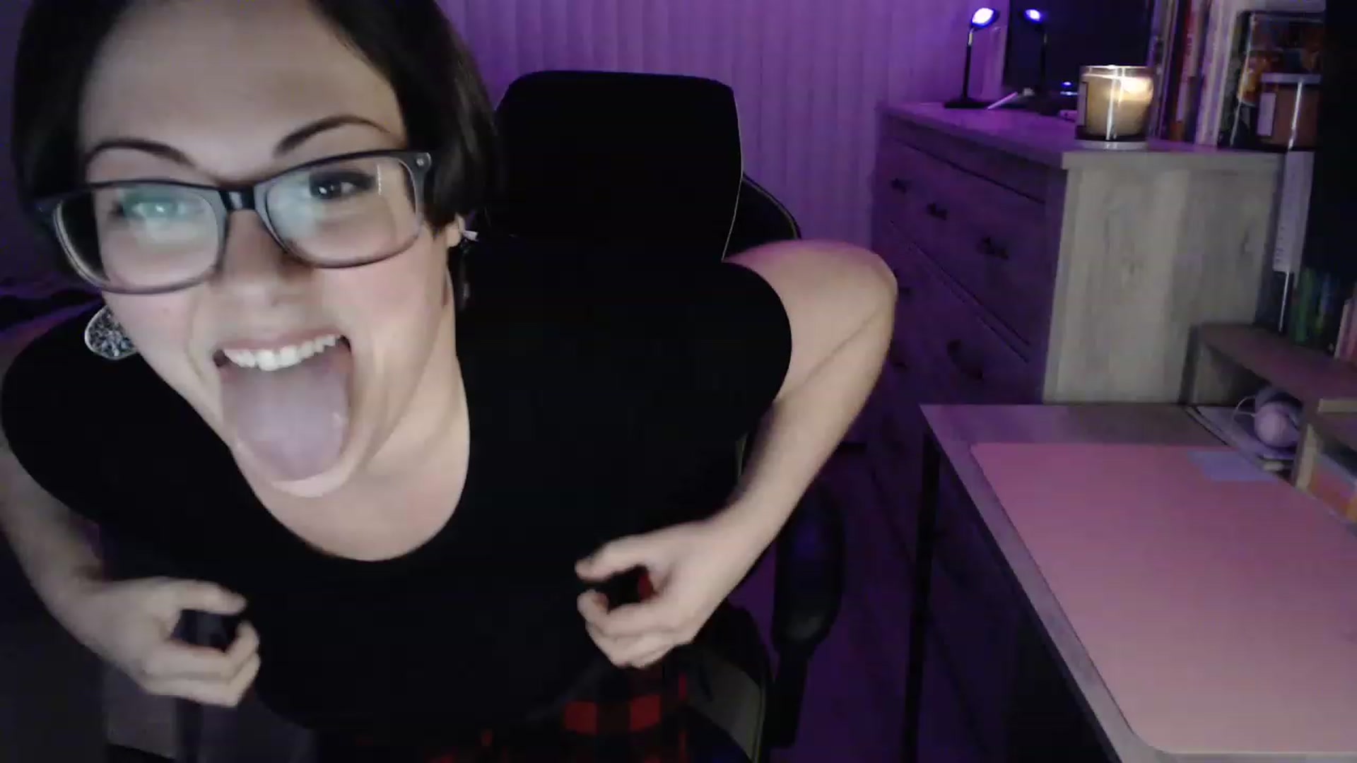 Gallery image thumbnail from Sexy_Sona's myfreecams stream on, 12/27/2022, 03:53 image 18 of 20