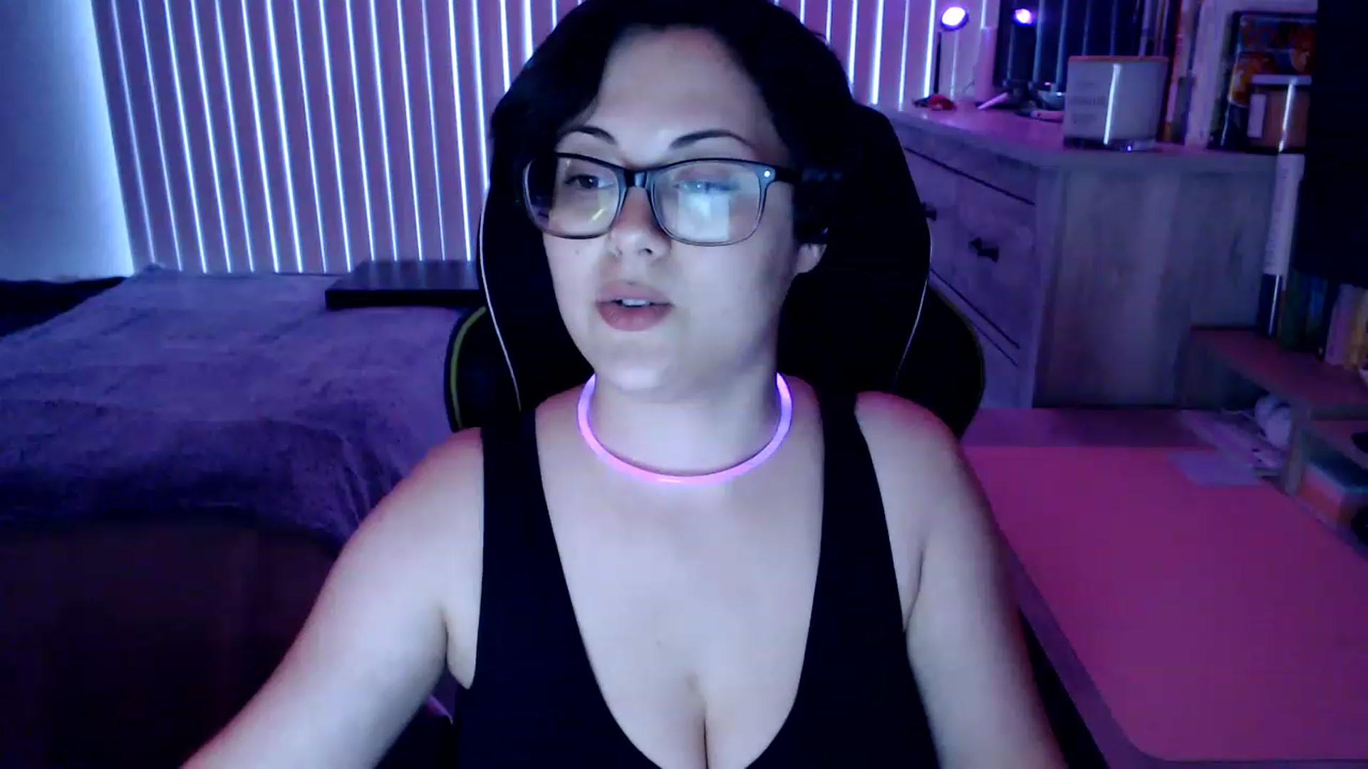 Gallery image thumbnail from Sexy_Sona's myfreecams stream on, 01/02/2023, 20:25 image 18 of 20